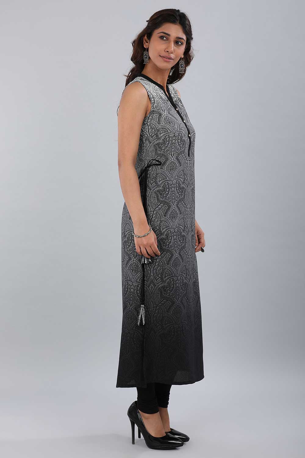 Black Mandarin Neck Ombre Dyed kurta
