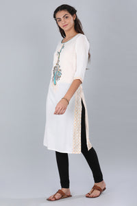 White Round Neck Solid kurta