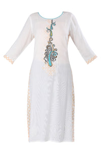 White Round Neck Solid kurta