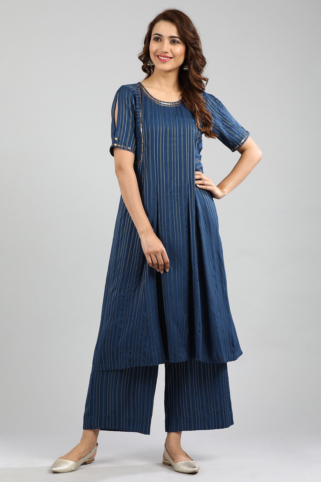 Blue Round Neck Yarn-dyed kurta