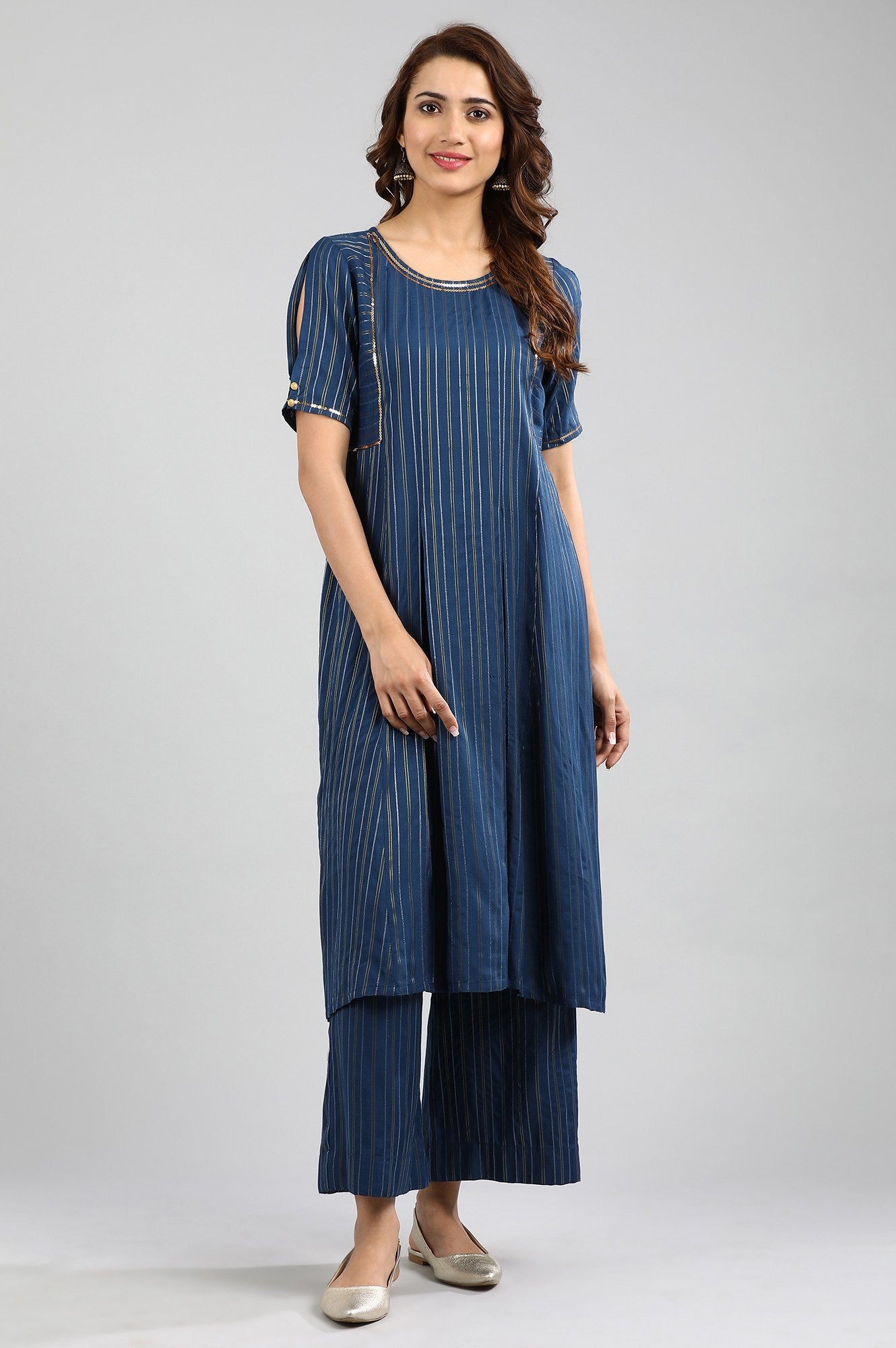 Blue Round Neck Yarn-dyed kurta