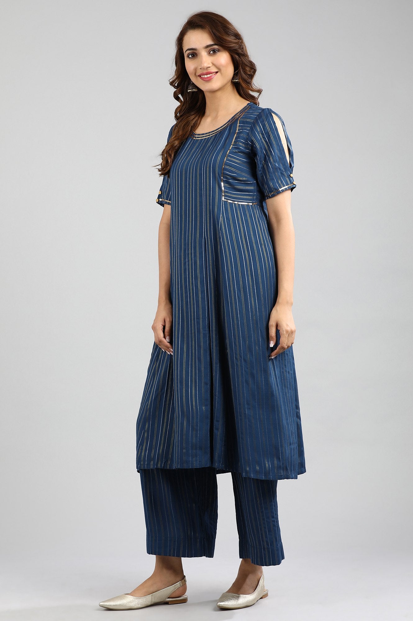 Blue Round Neck Yarn-dyed kurta