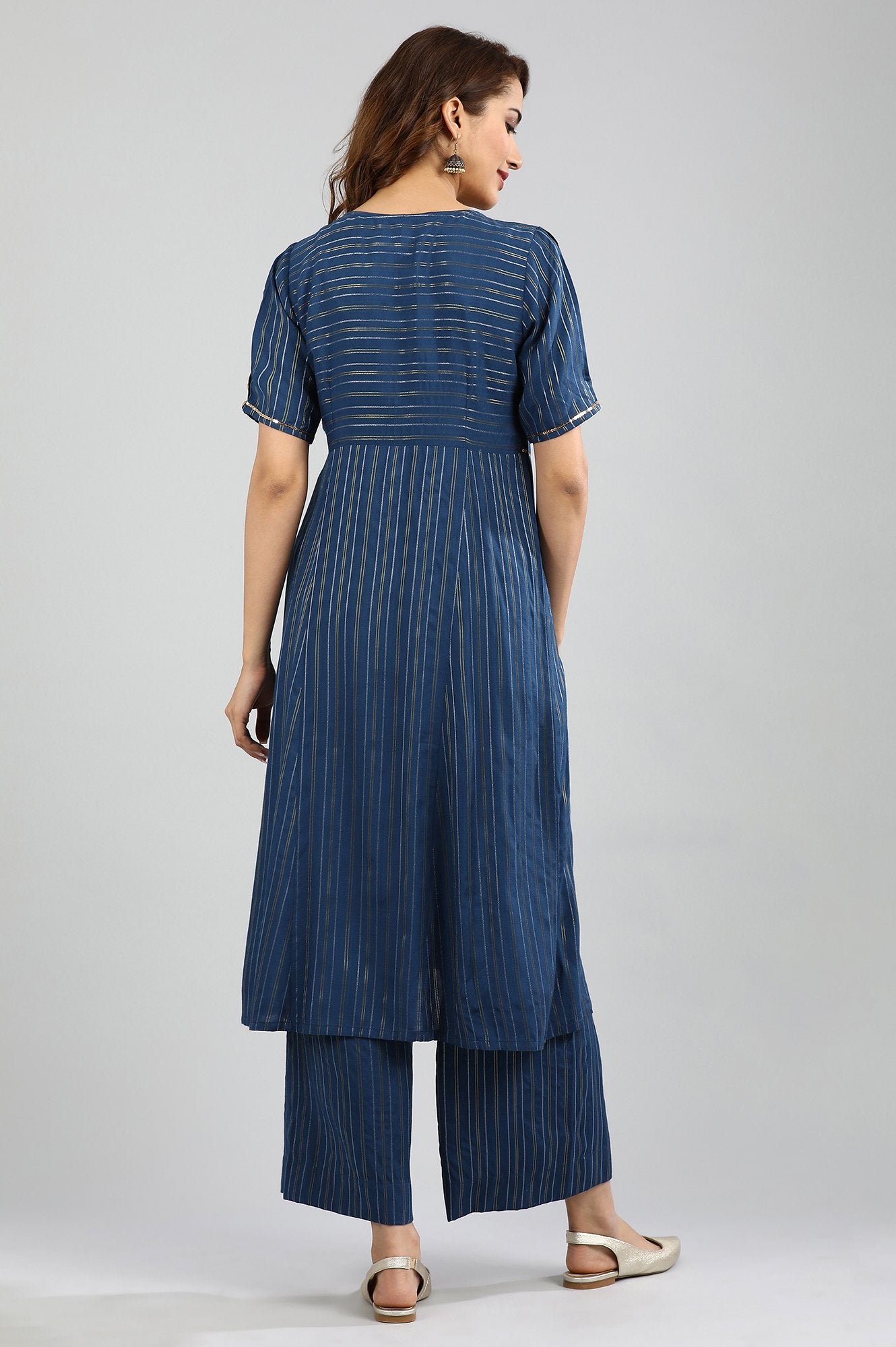 Blue Round Neck Yarn-dyed kurta