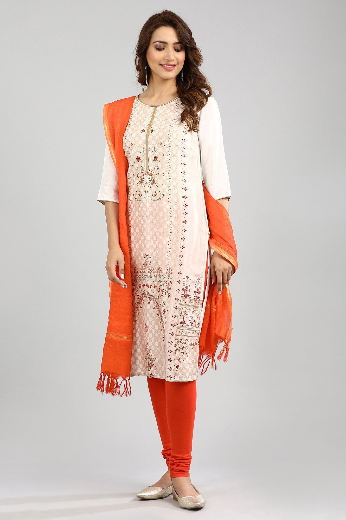 White Round Neck Printed kurta