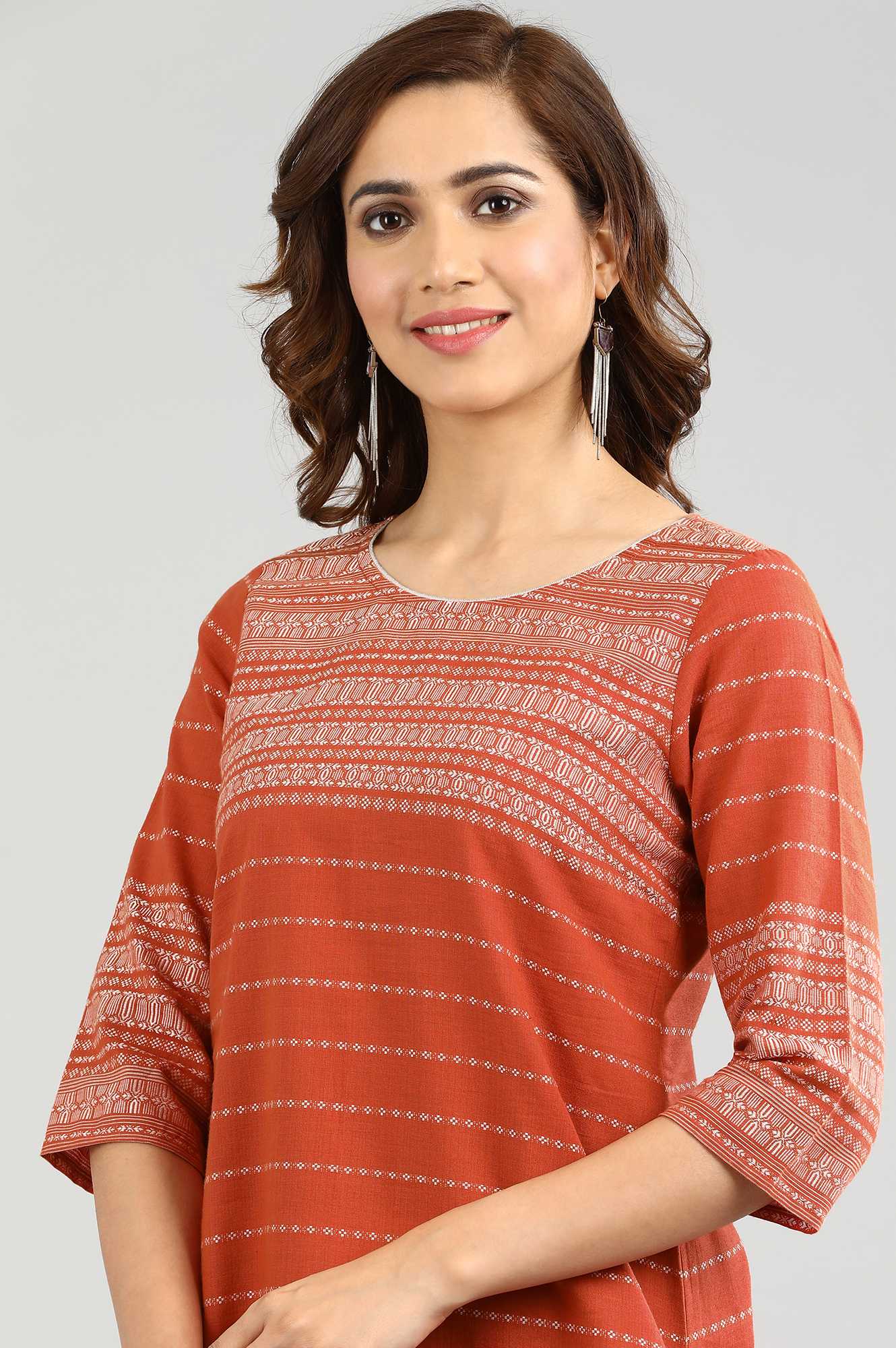 Brown Round Neck Yarn-dyed kurta