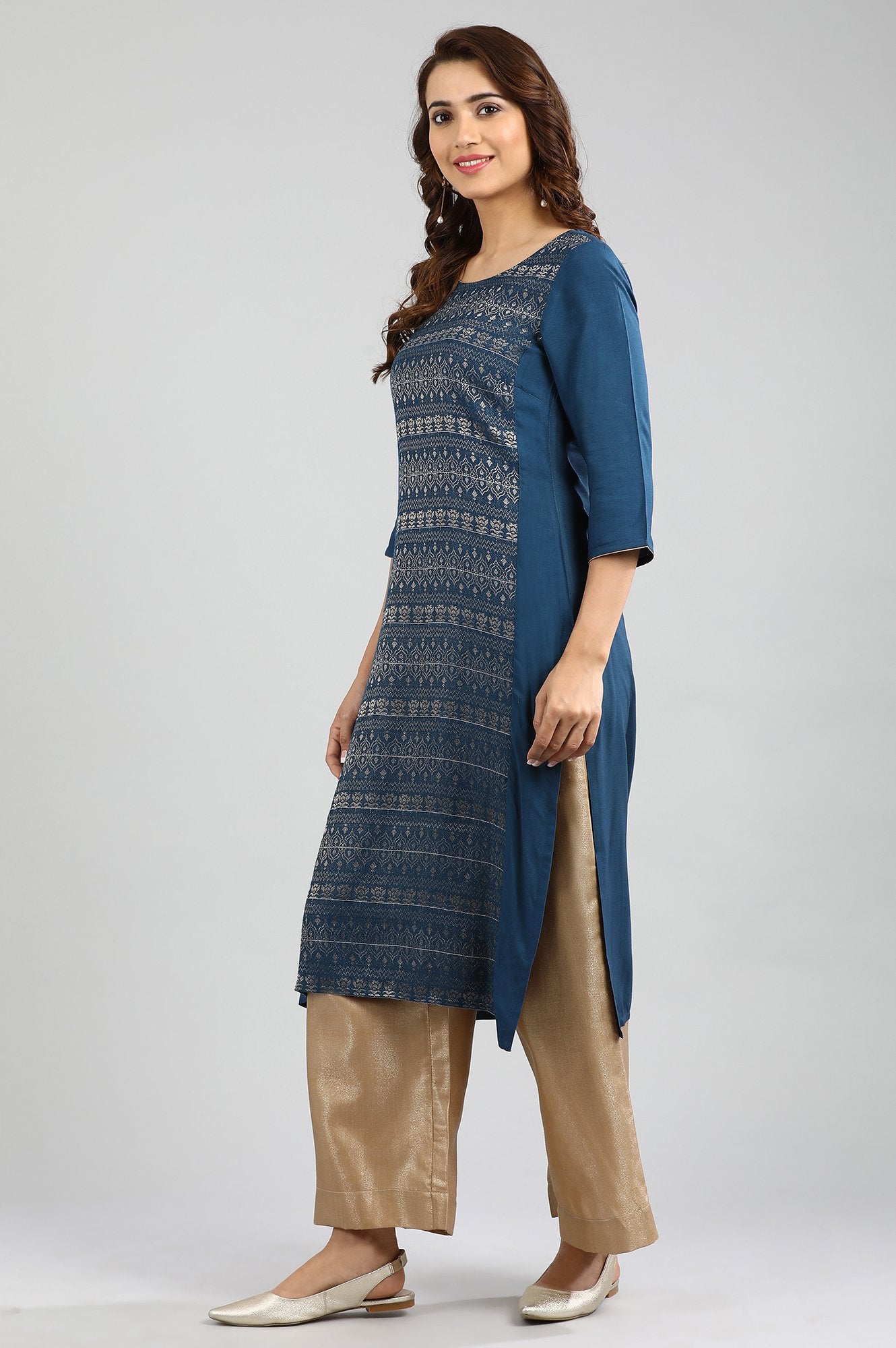 Blue Round Neck Yarn-dyed kurta