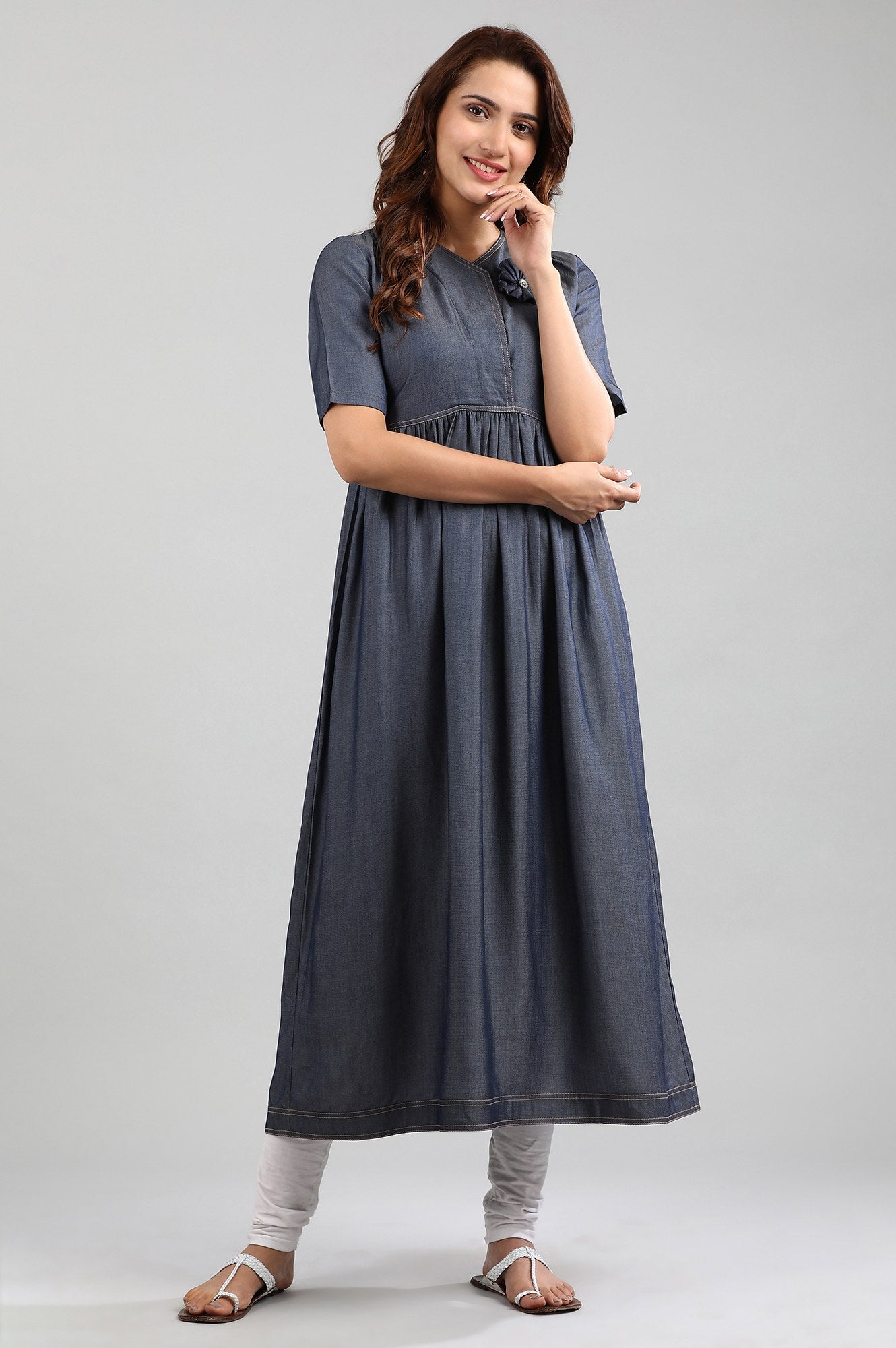 Blue V-Neck Yarn-dyed kurta