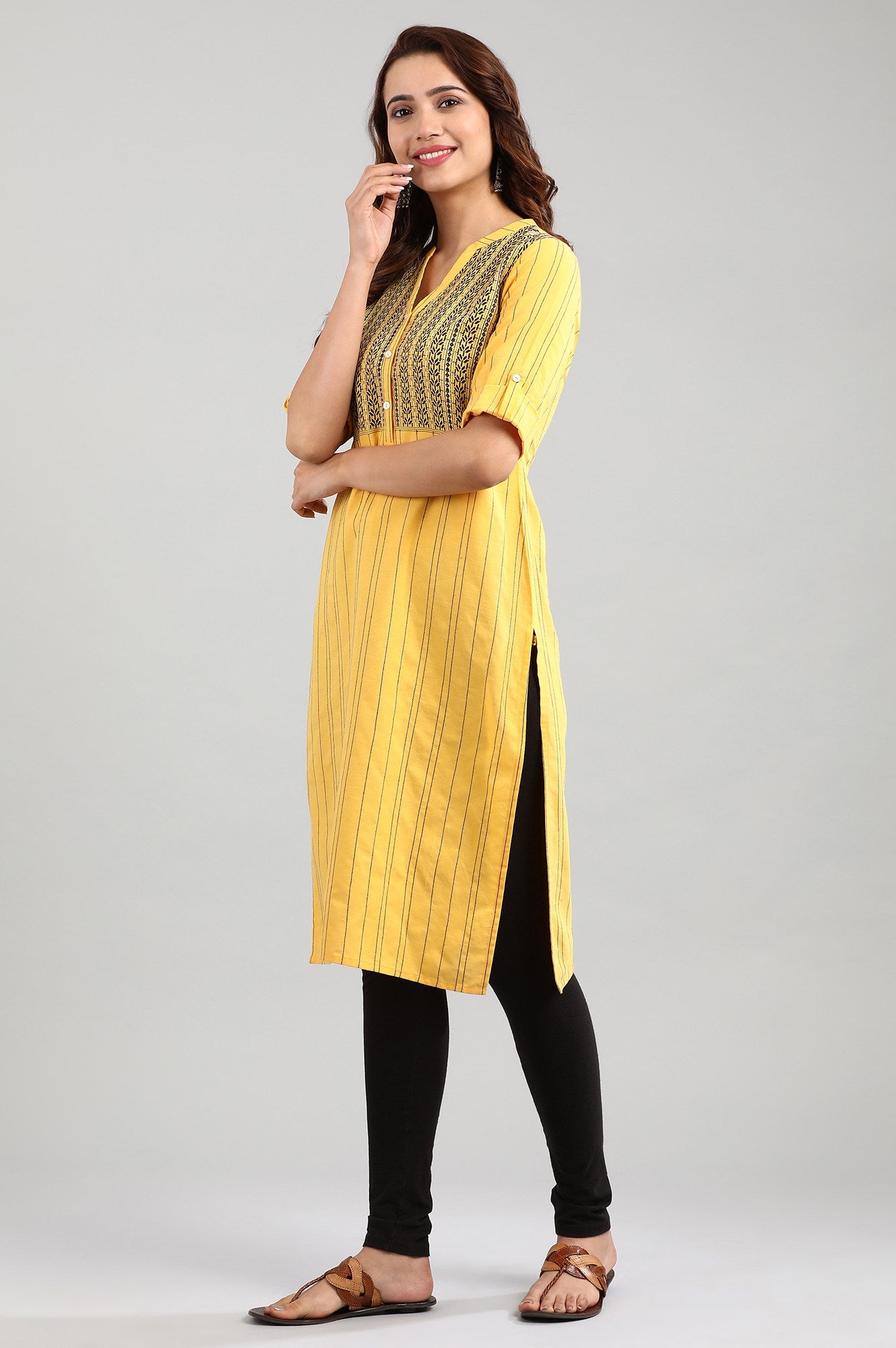 Yellow Band Collar Yarn-dyed kurta