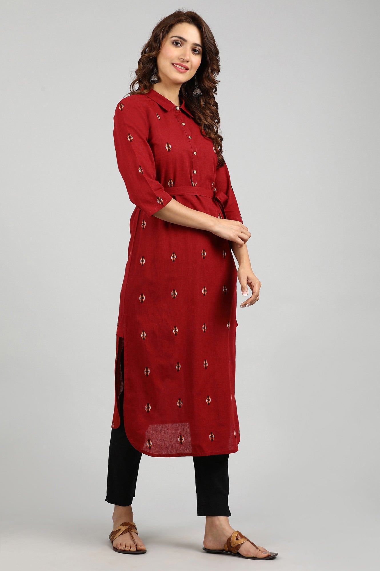 Red Collar Yarn-dyed kurta