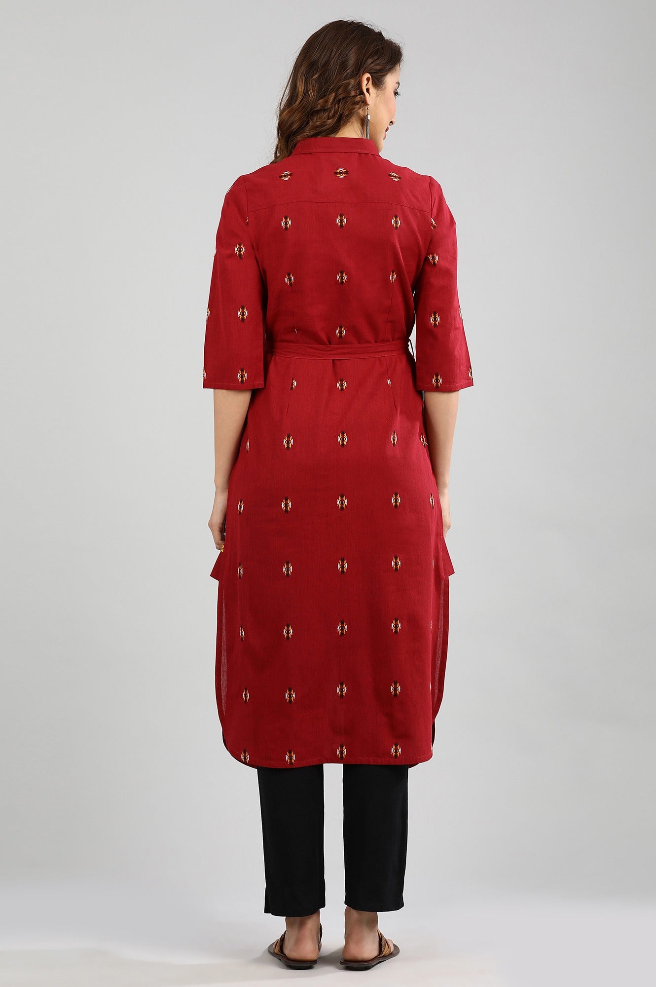 Red Collar Yarn-dyed kurta