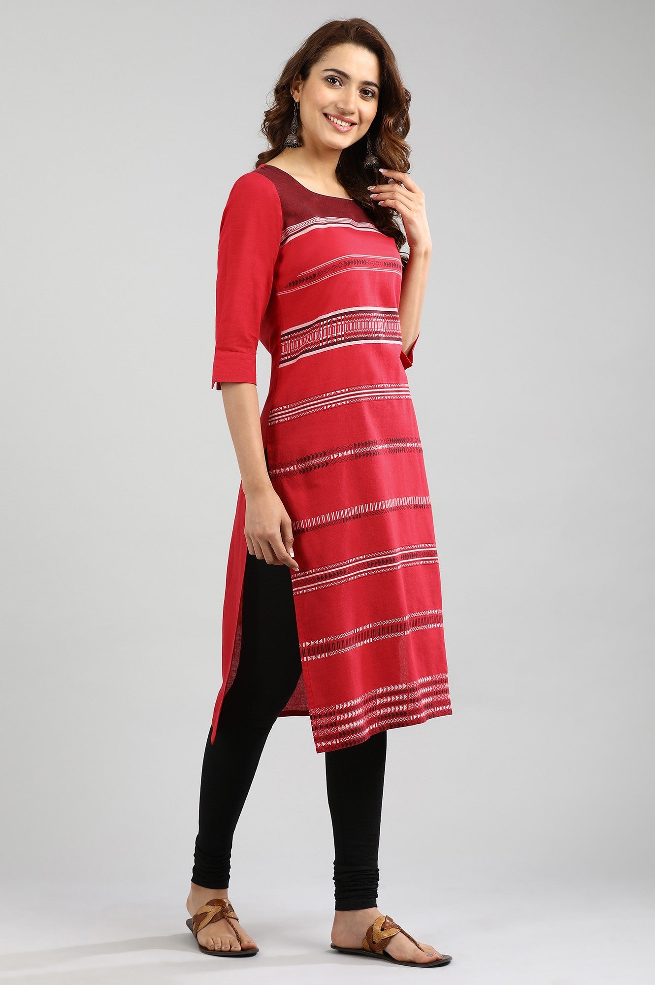 Red Round Neck Yarn-dyed kurta
