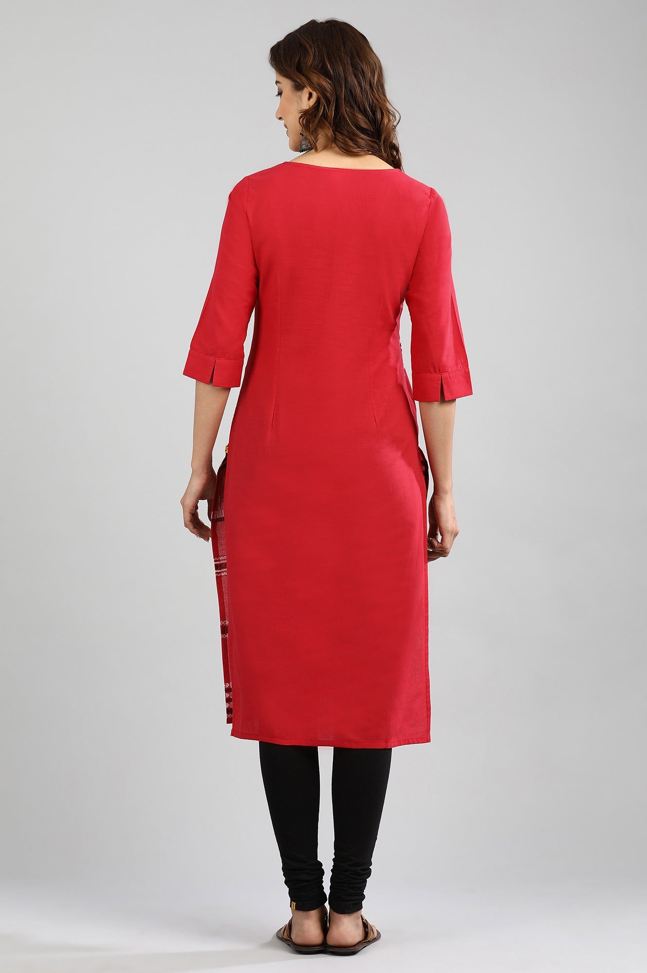 Red Round Neck Yarn-dyed kurta