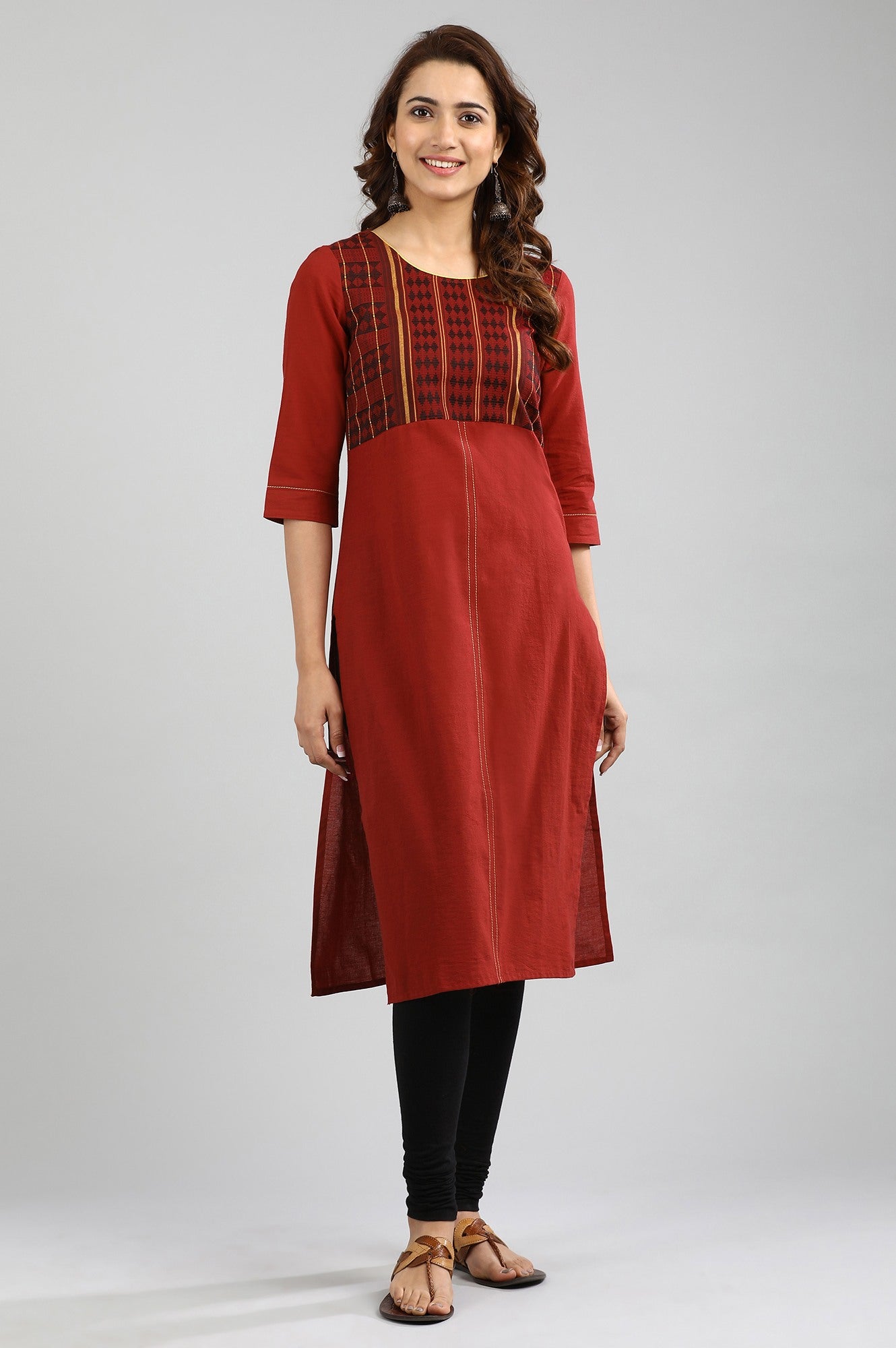 Red Round Neck Yarn-dyed kurta