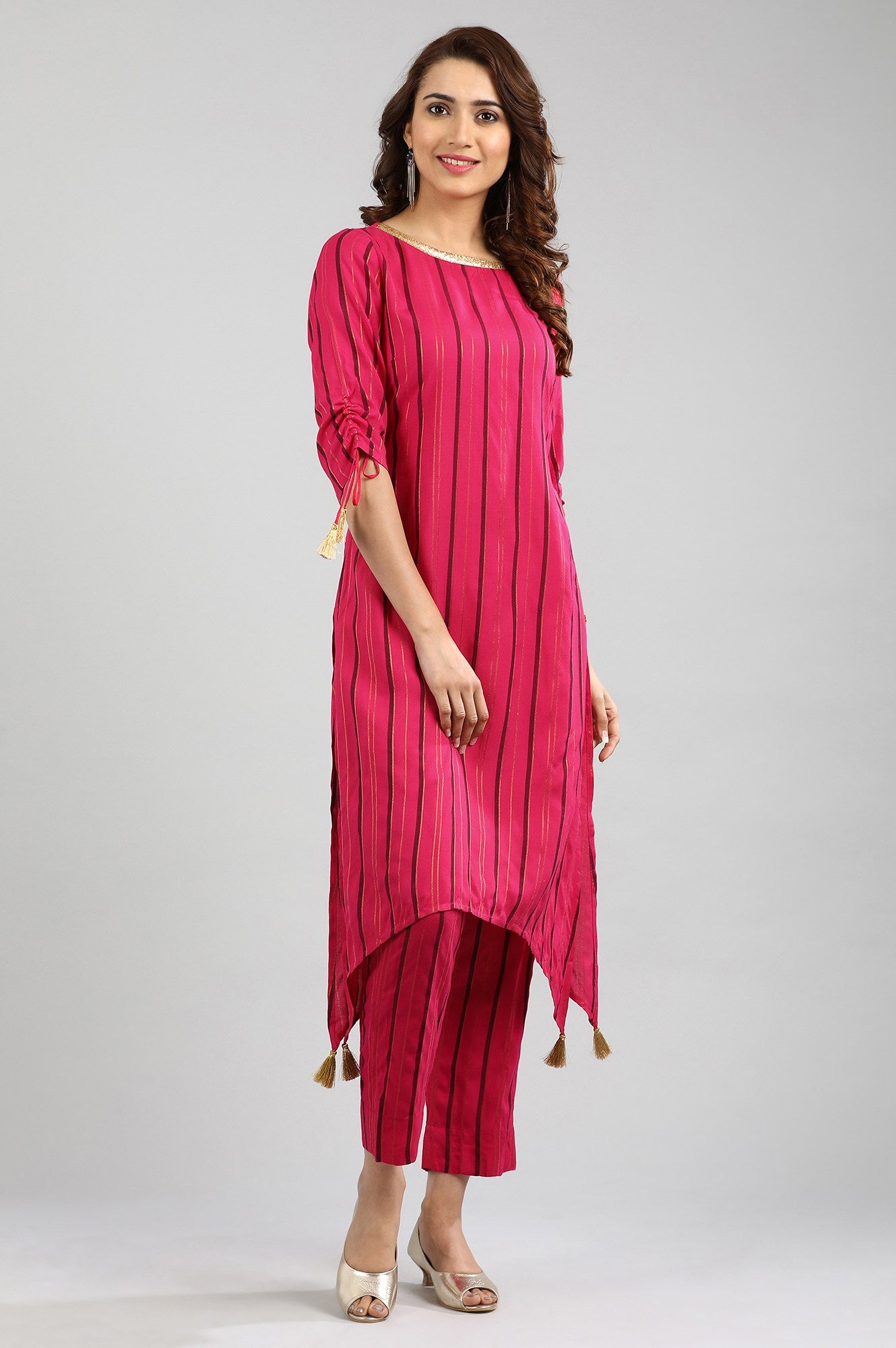 Pink Round Neck Yarn-dyed kurta