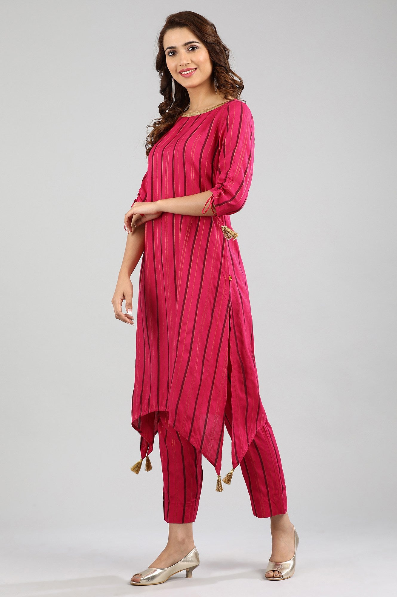 Pink Round Neck Yarn-dyed kurta