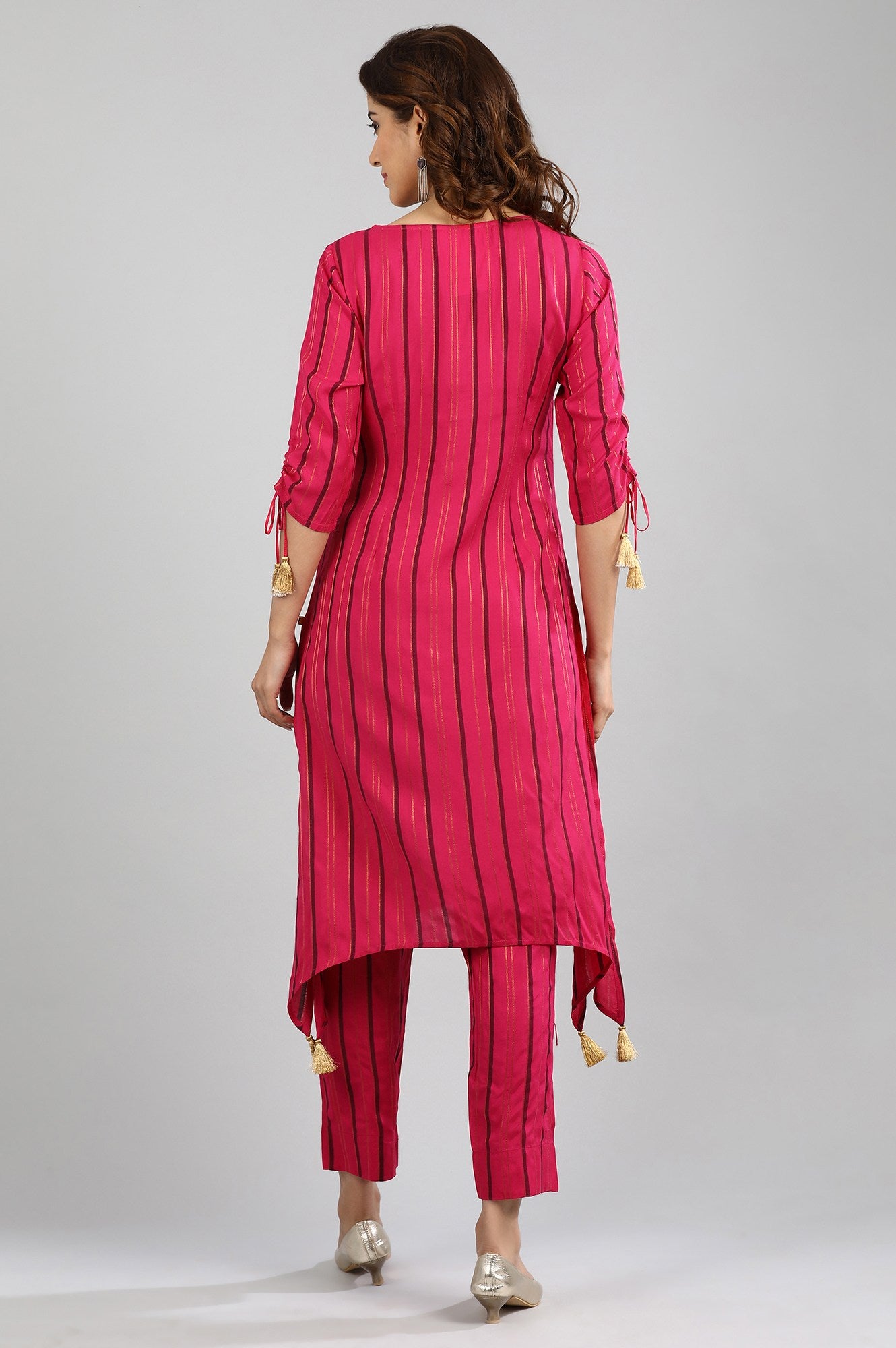 Pink Round Neck Yarn-dyed kurta