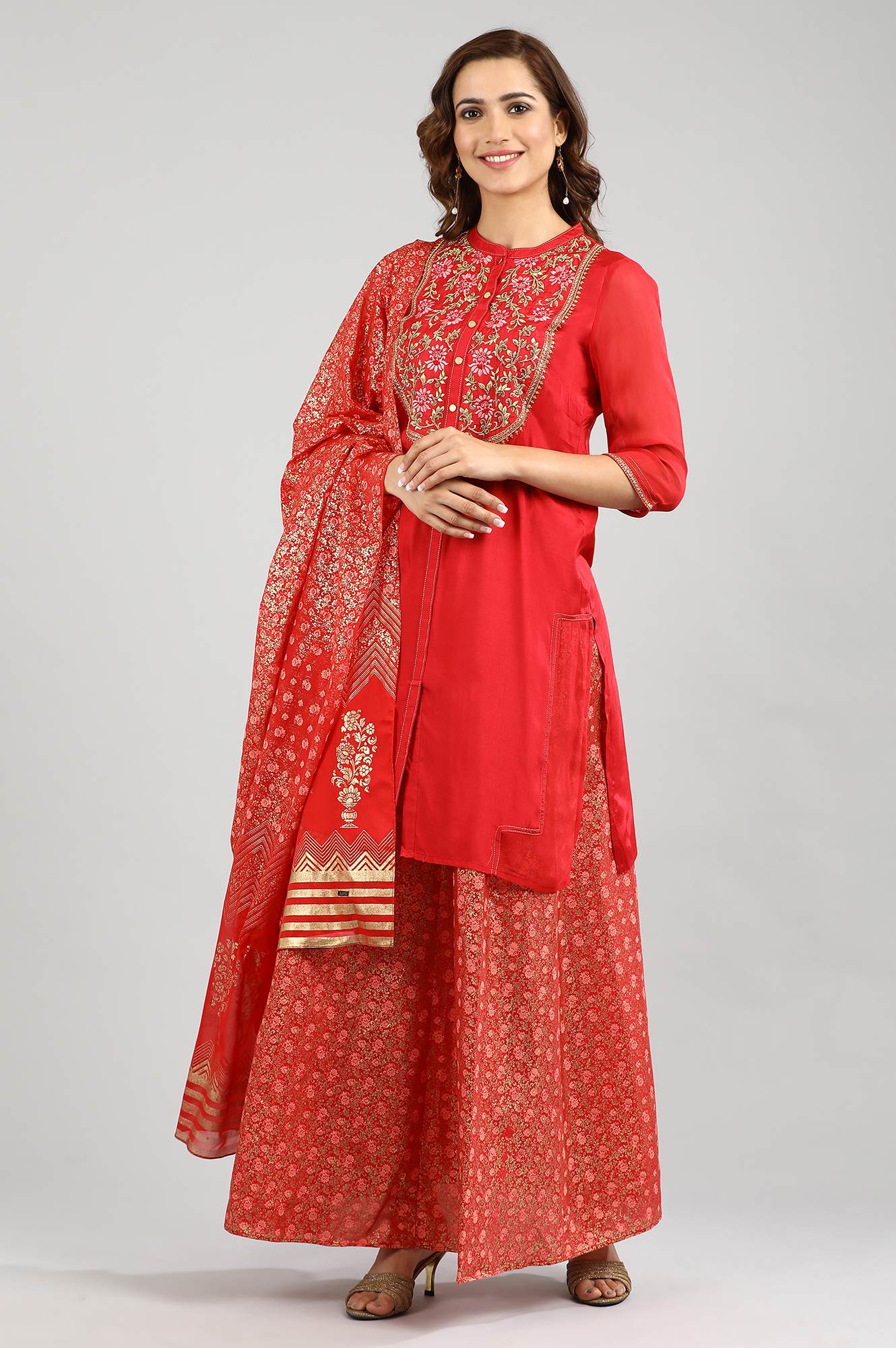 Red Mandarin Neck Embellished kurta Set