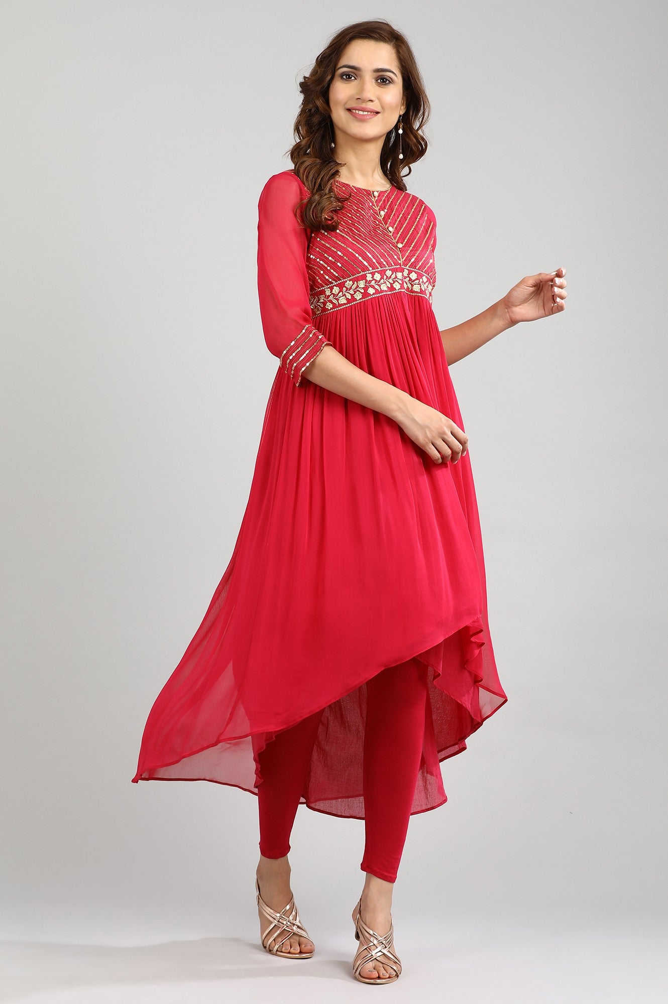 Pink Round Neck Embellished kurta Set