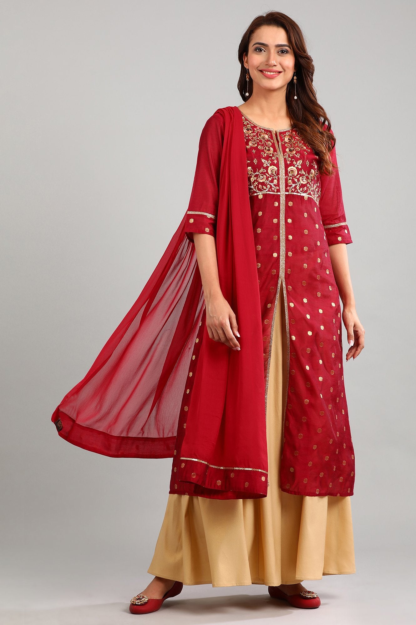 Red Round Neck Embellished kurta Set