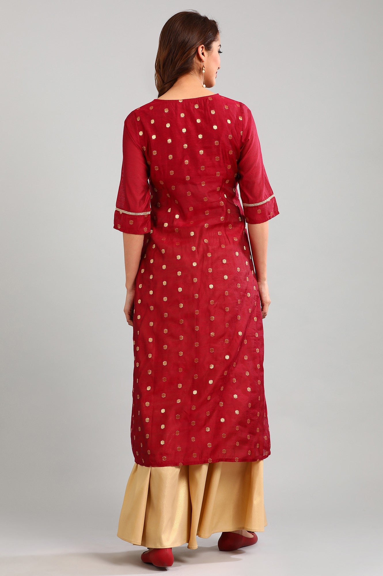 Red Round Neck Embellished kurta Set