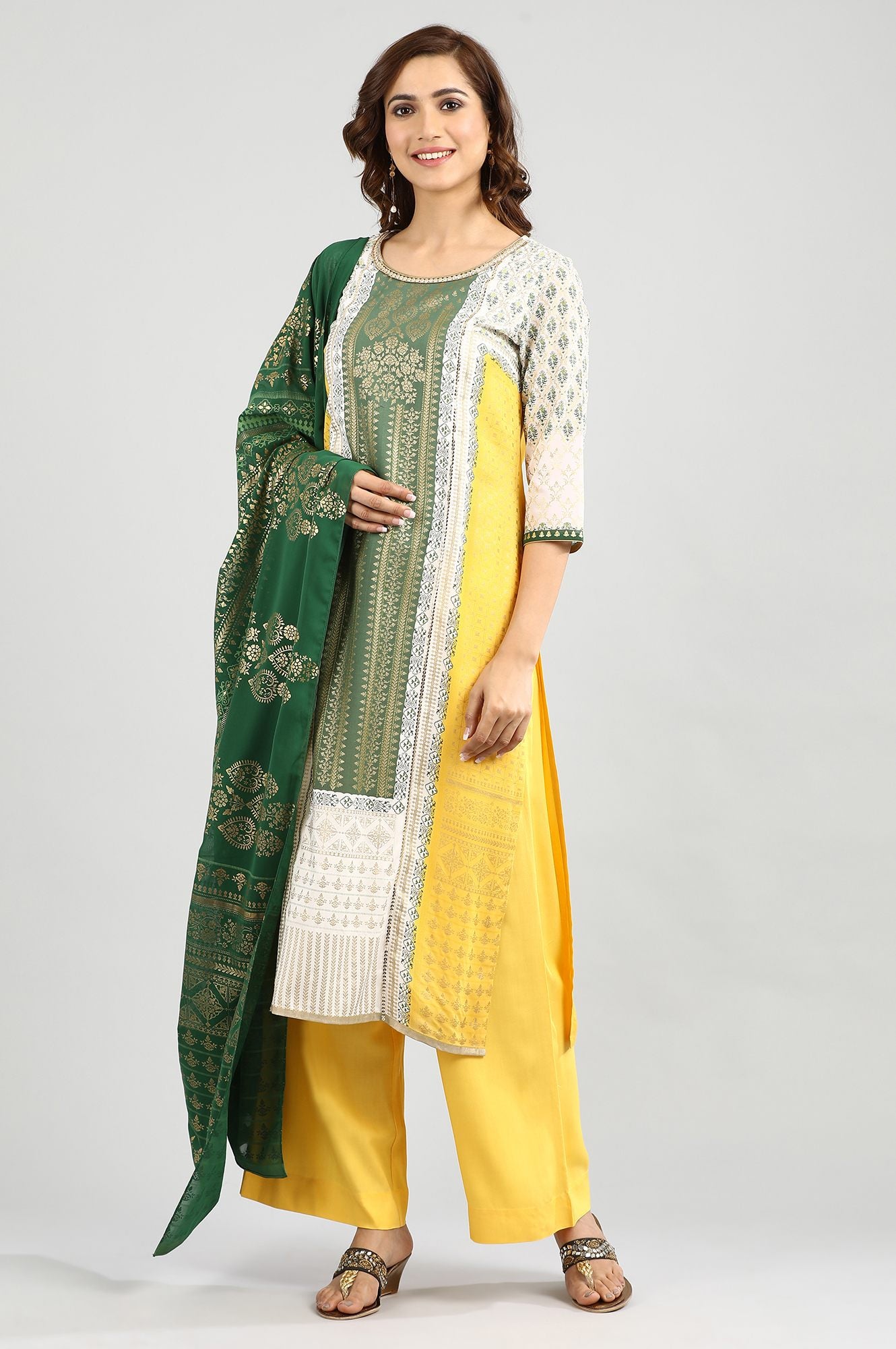 Yellow Round Neck Printed kurta Set