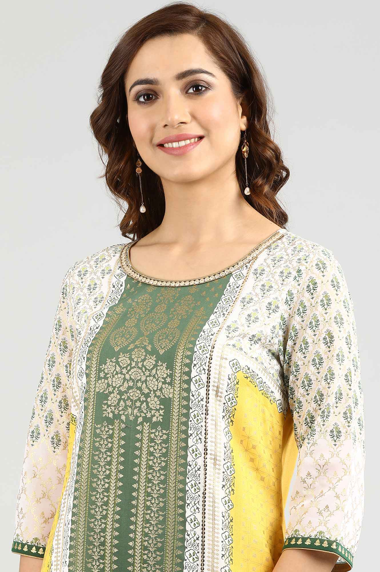 Yellow Round Neck Printed kurta Set