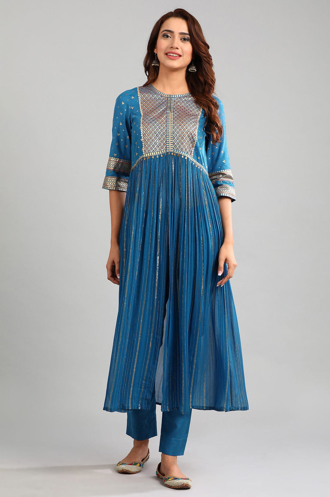 Blue Band Collar Embellished kurta Set