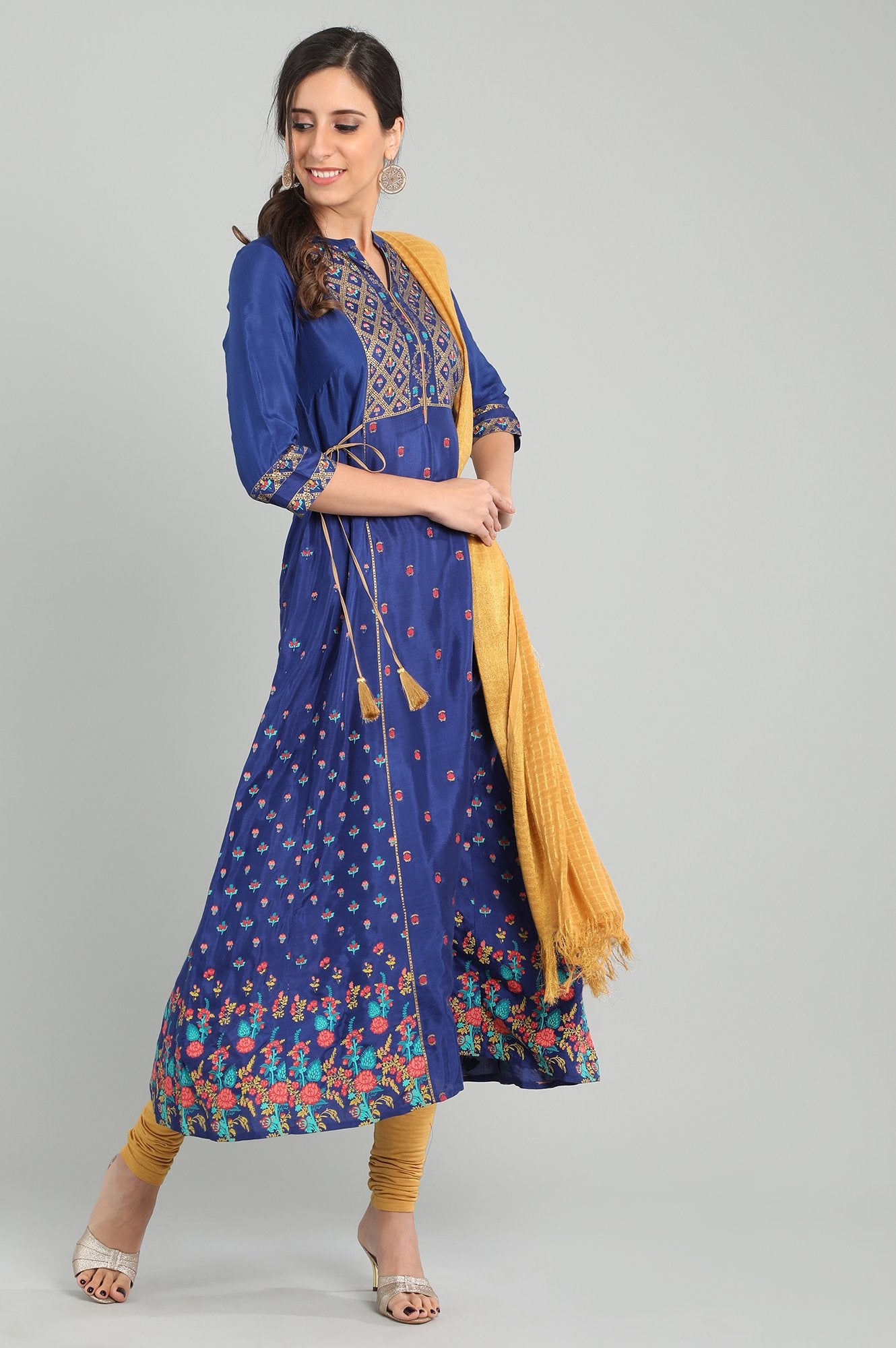 Blue Band Collar Printed kurta