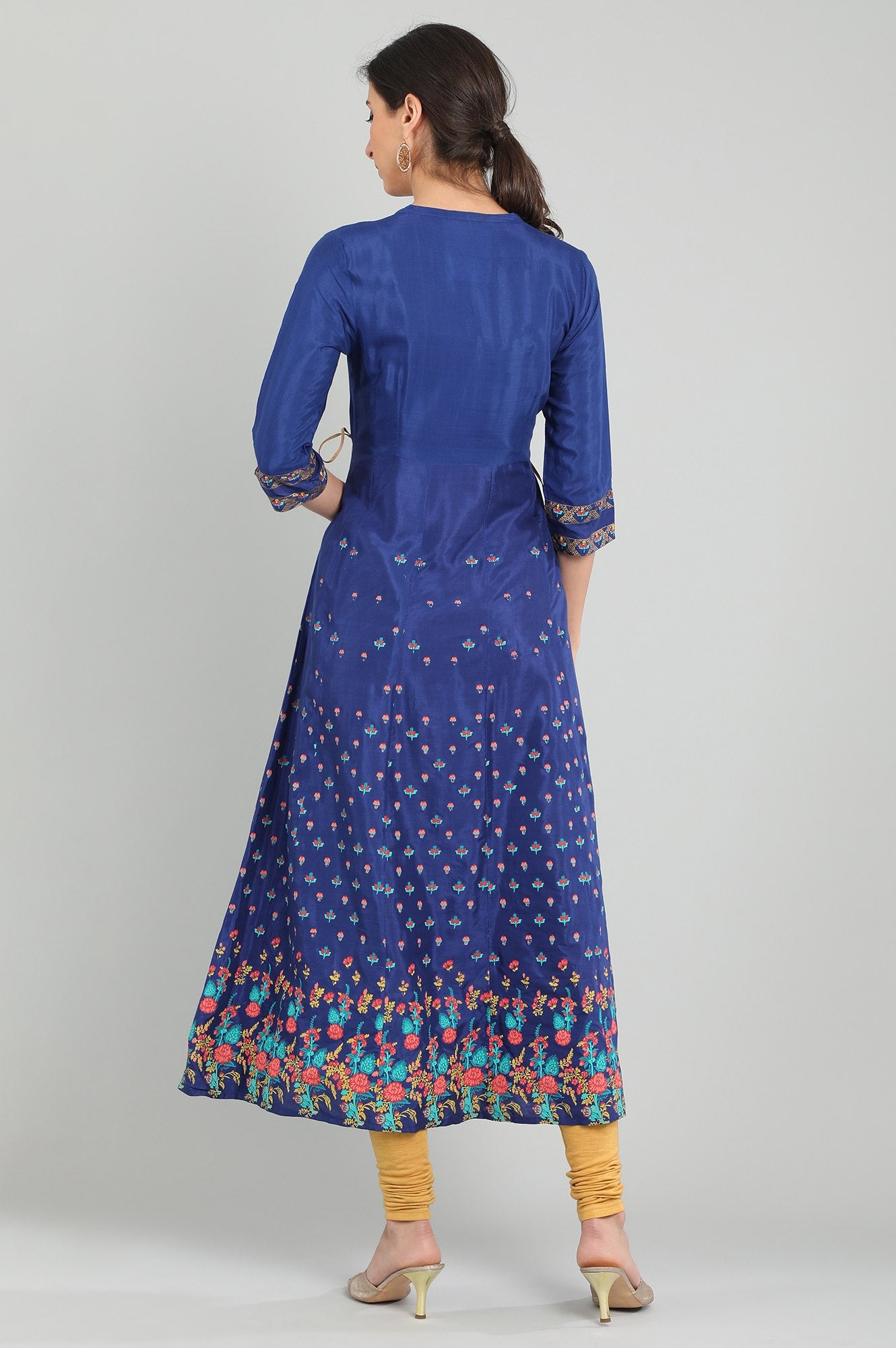 Blue Band Collar Printed kurta