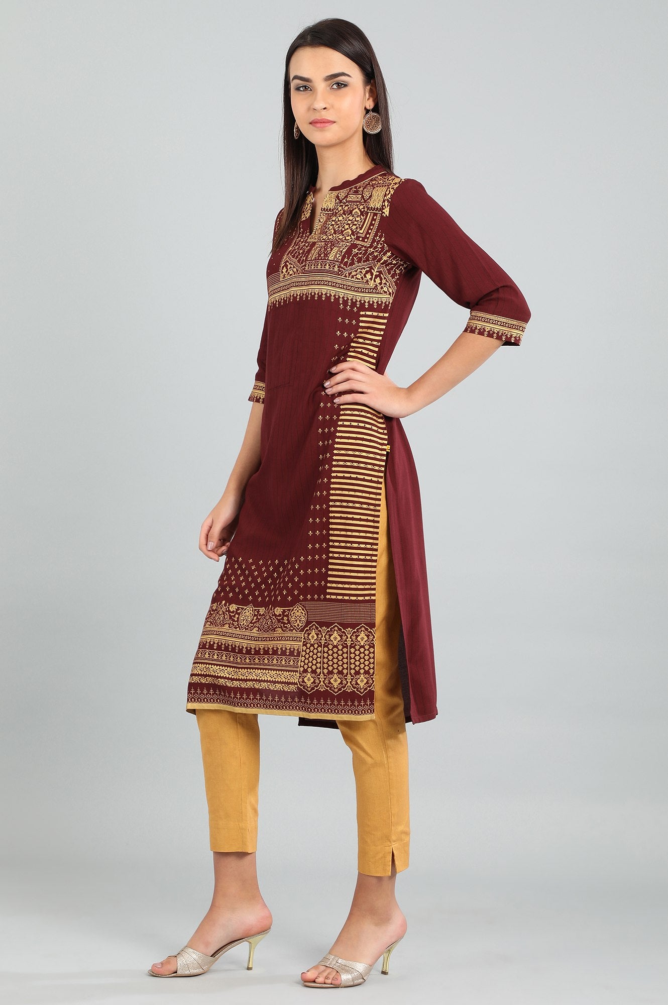 Maroon Mandarin Neck Printed kurta