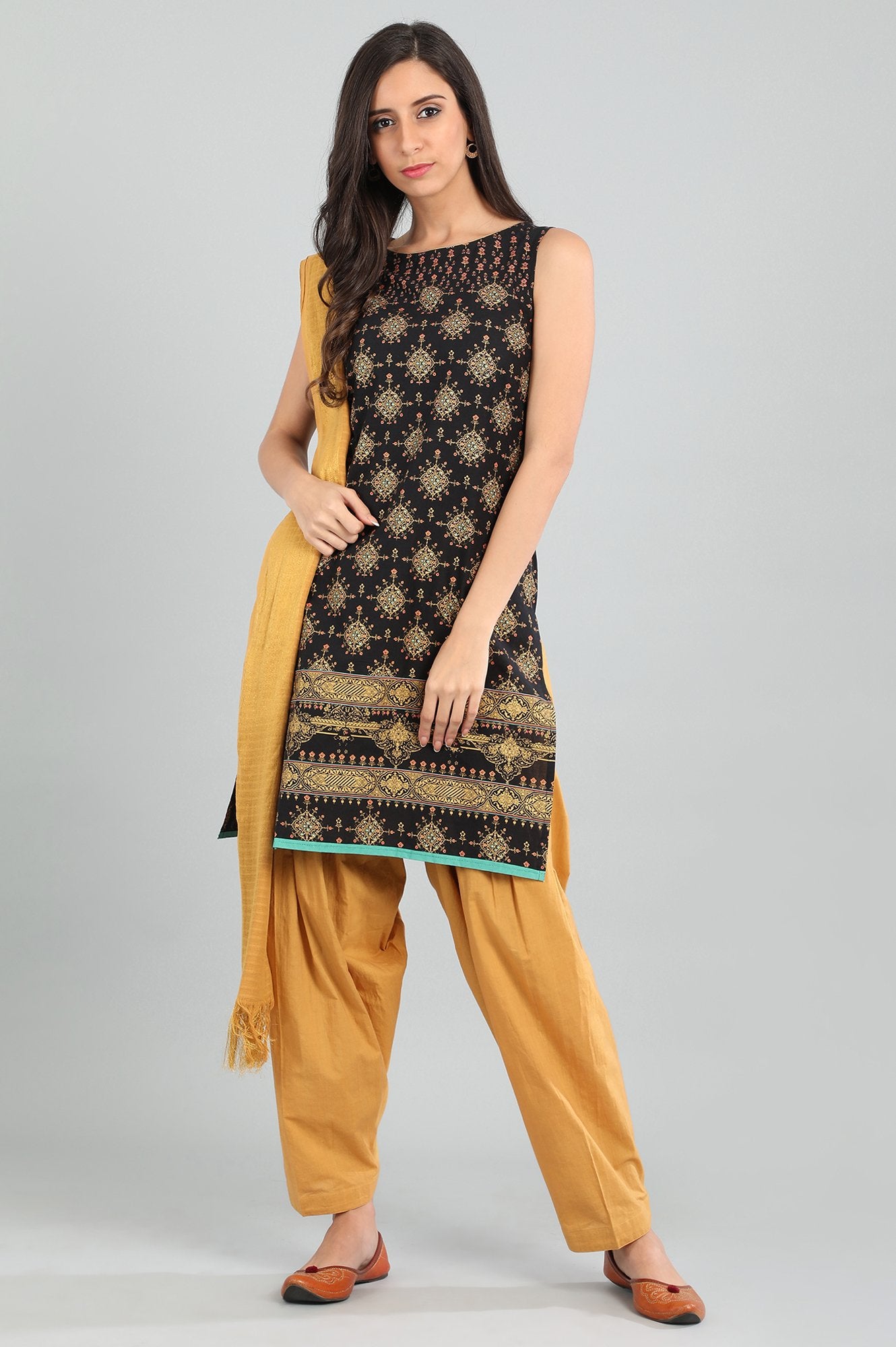 Black Round Neck Printed kurta