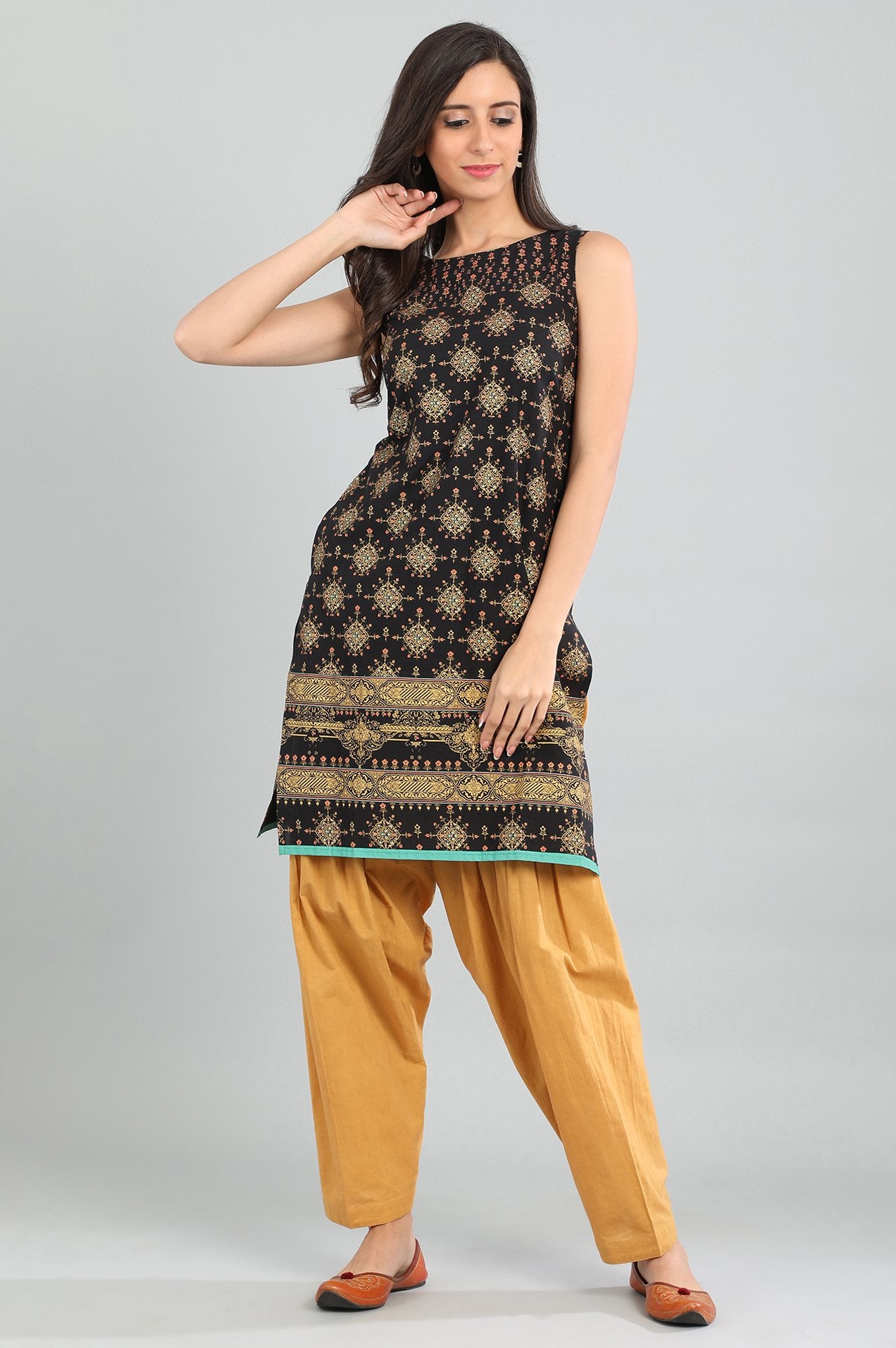 Black Round Neck Printed kurta