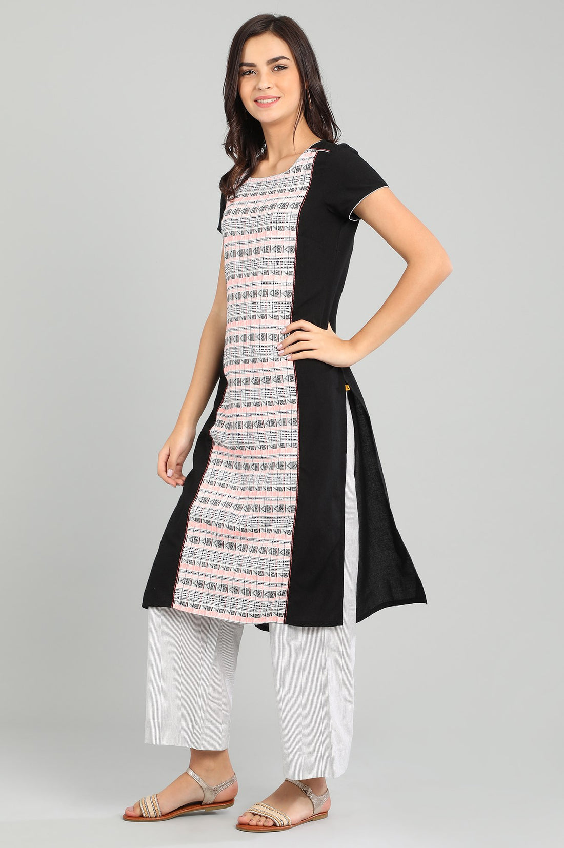 Black Round Neck Yarn-dyed kurta