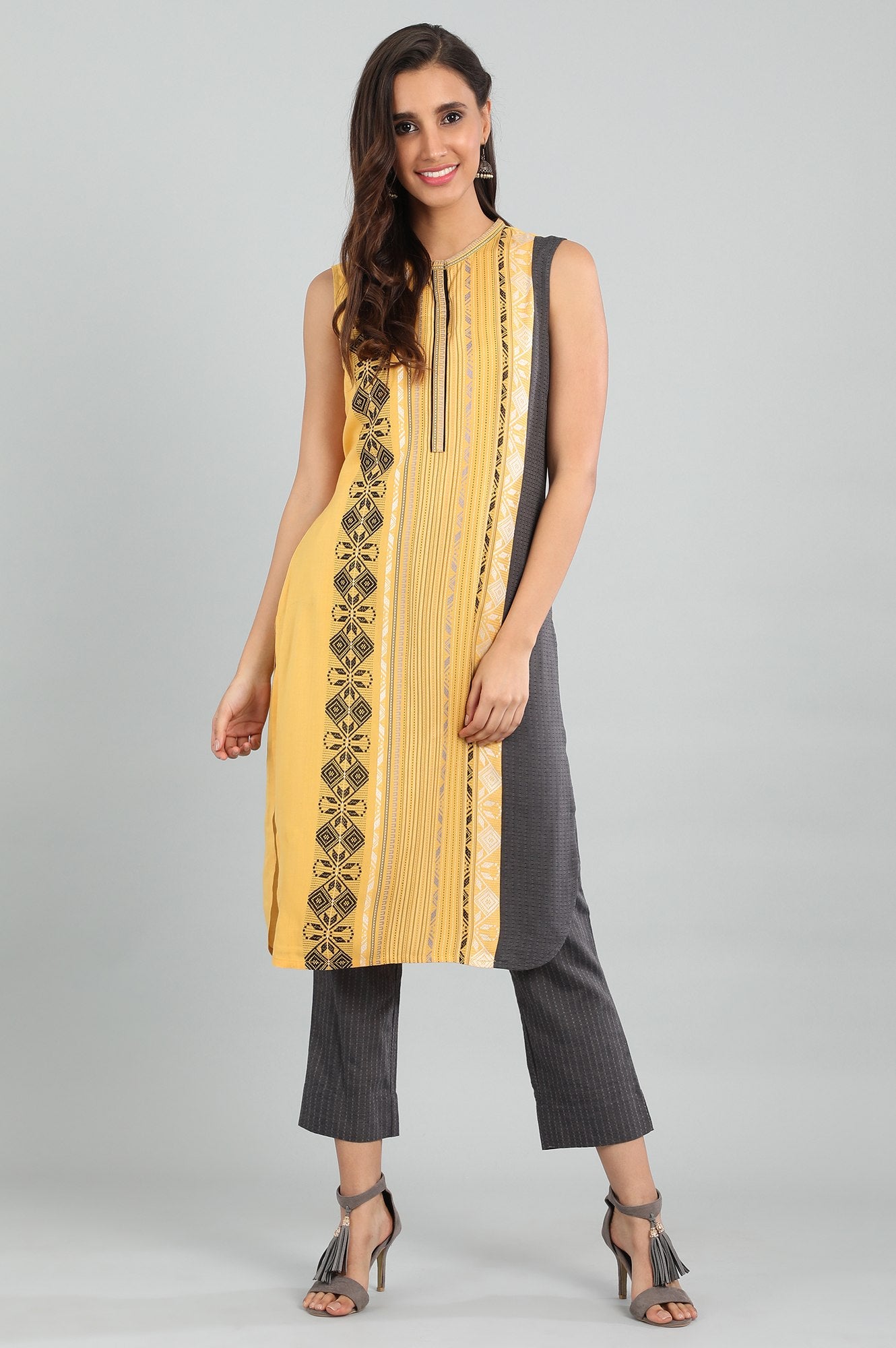 Yellow Band Collar Yarn-dyed kurta