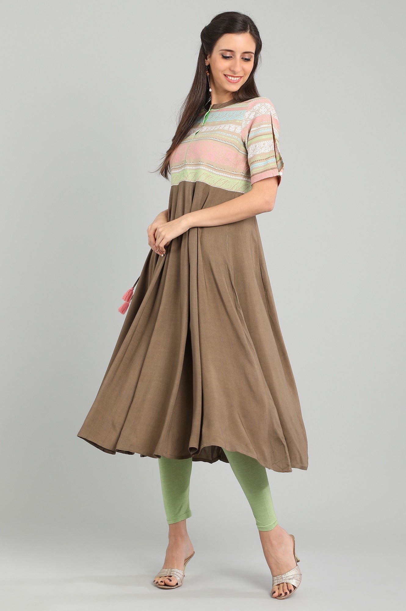 Brown Band Collar Yarn-dyed kurta