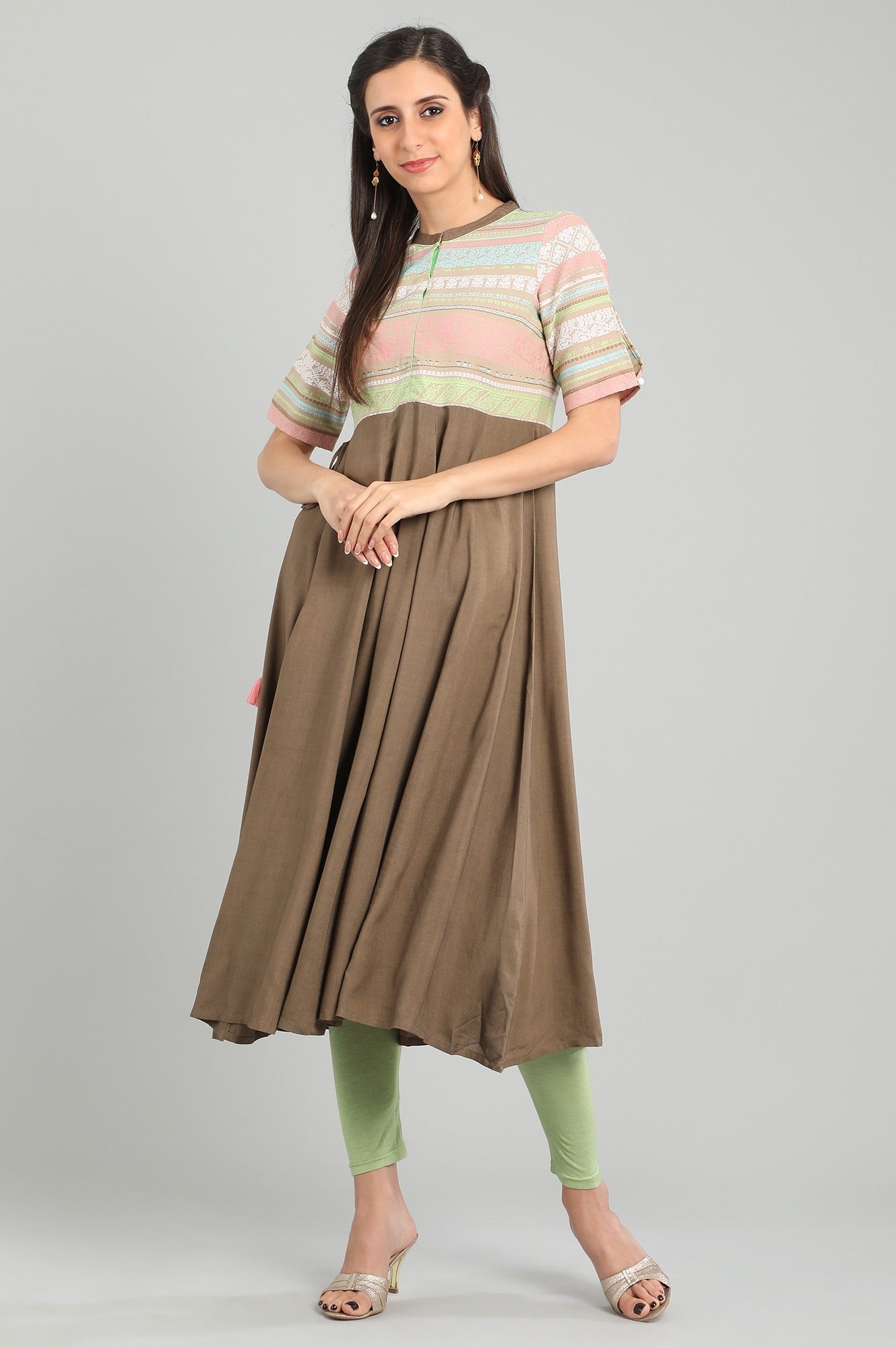 Brown Band Collar Yarn-dyed kurta