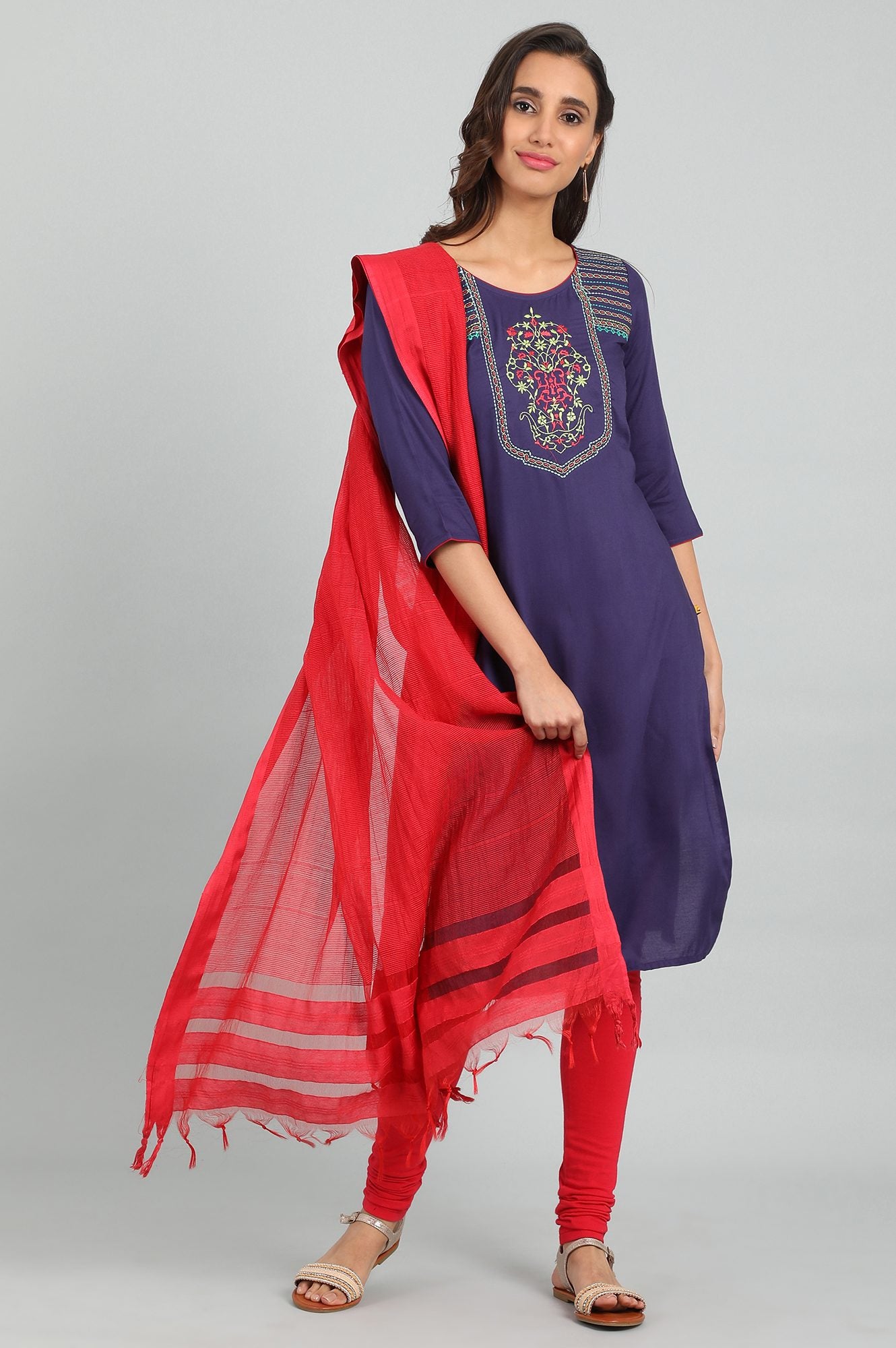 Blue Round Neck Solid kurta