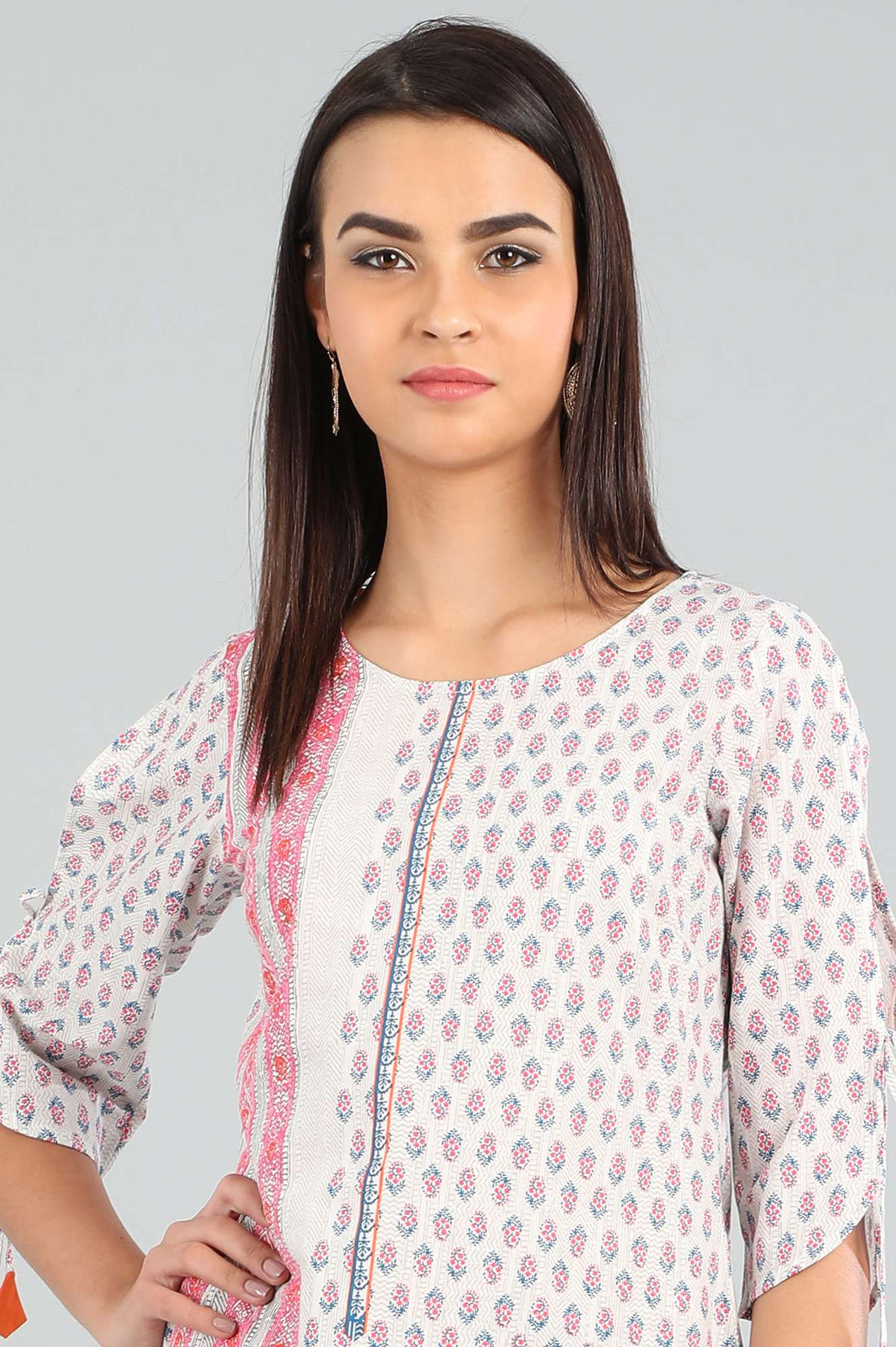 White Round Neck Printed kurta