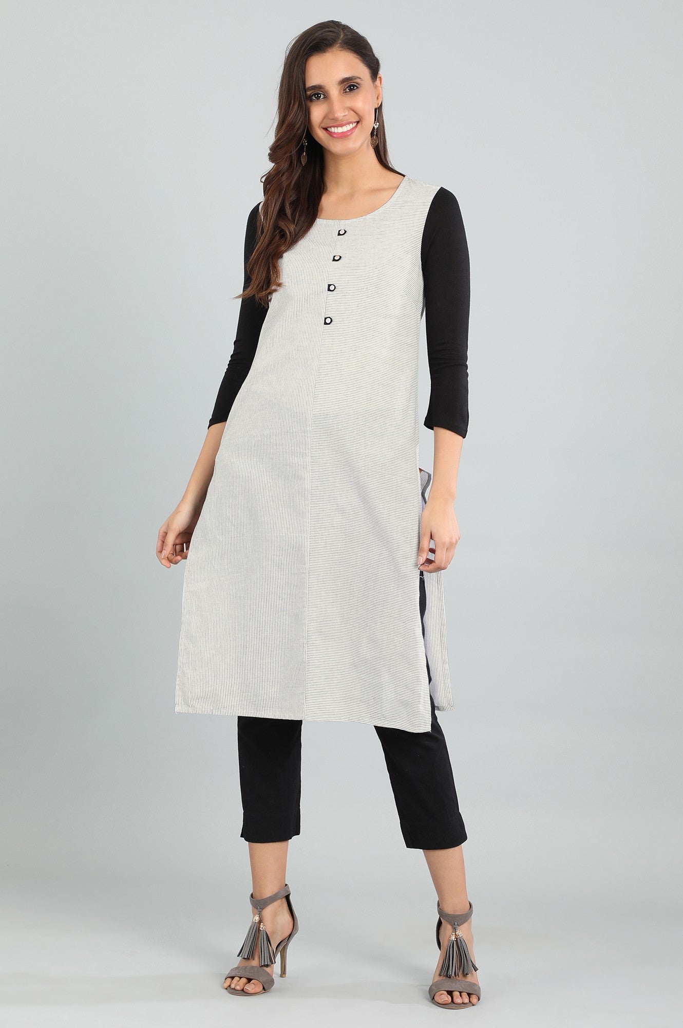 White Round Neck Yarn-dyed kurta