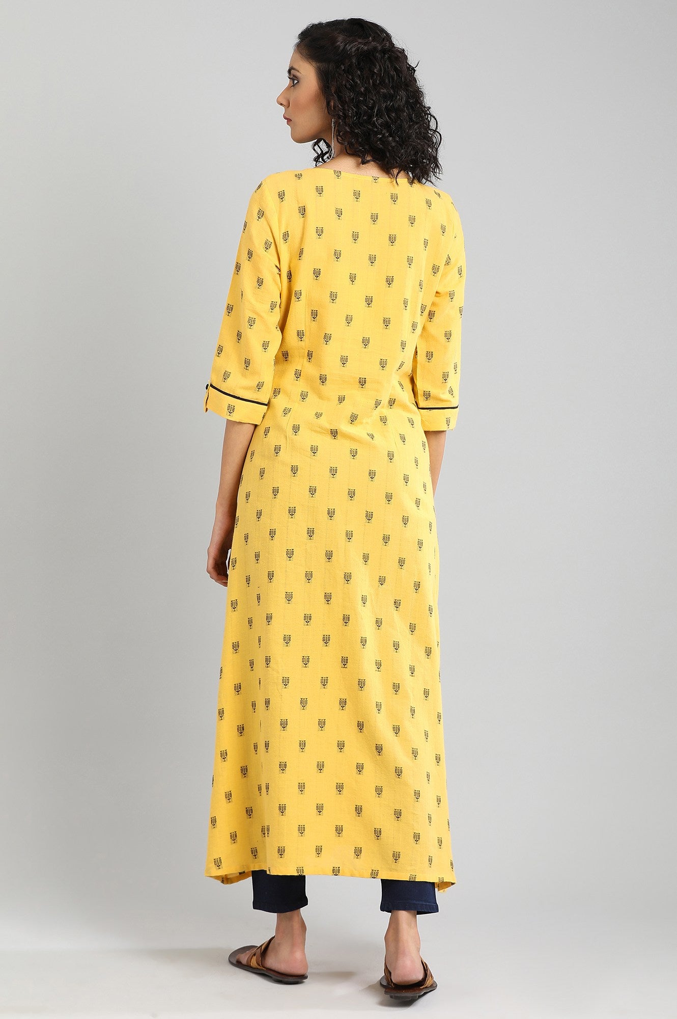 Yellow Round Neck Yarn-dyed kurta