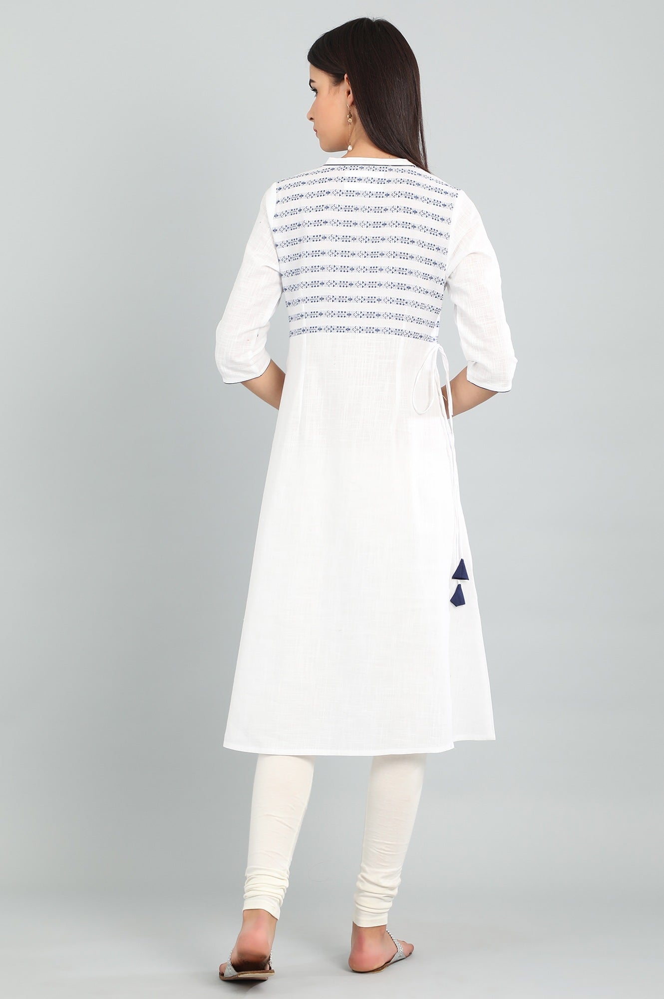 White Band Collar Yarn-dyed kurta