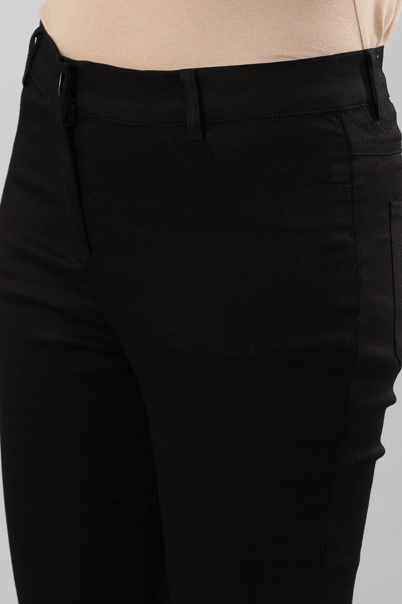 Black Solid Jeggings