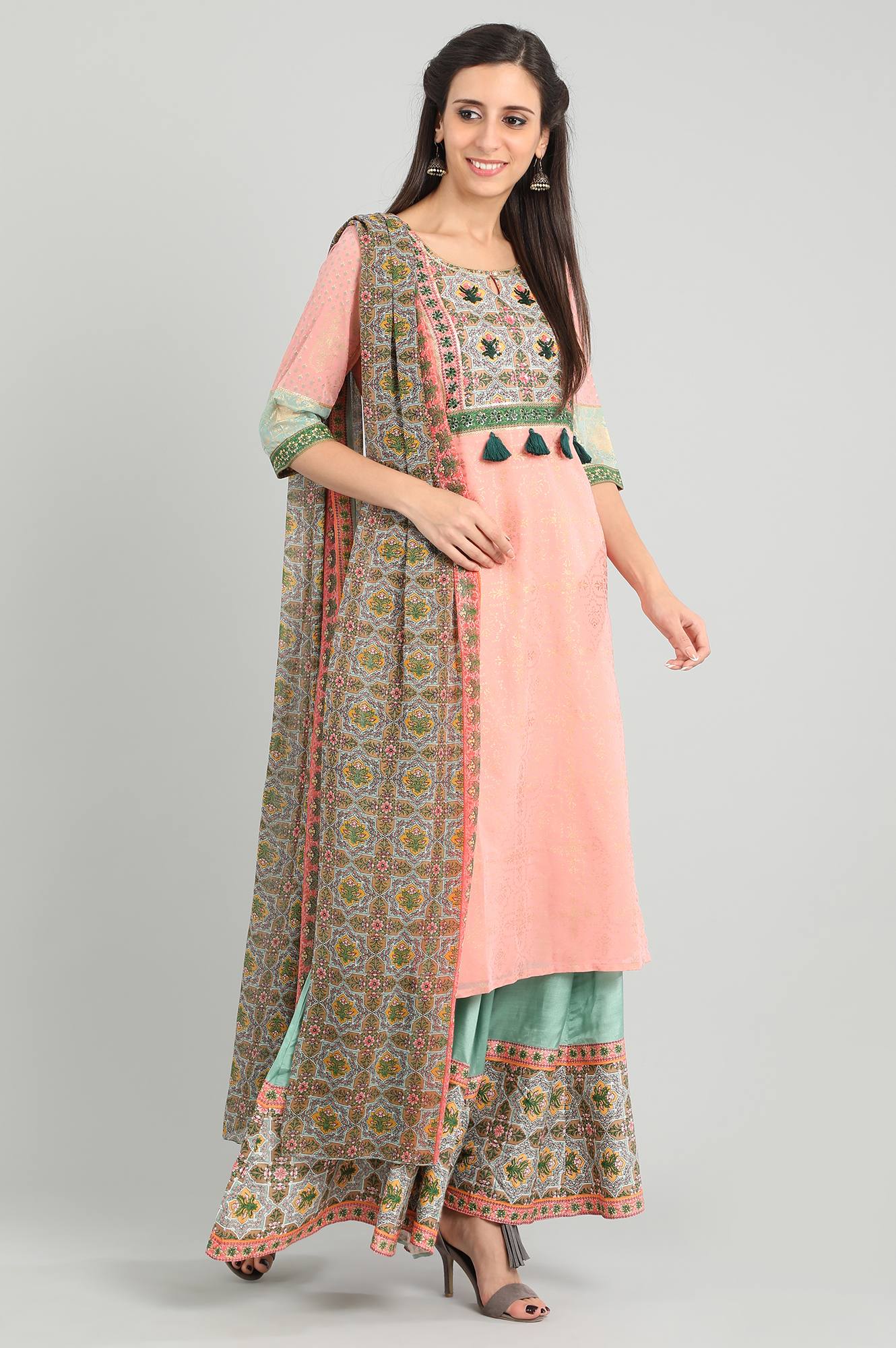 Pink Round Neck Tasselled kurta Set