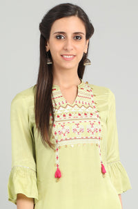 Green Band Collar Tasselled kurta Set