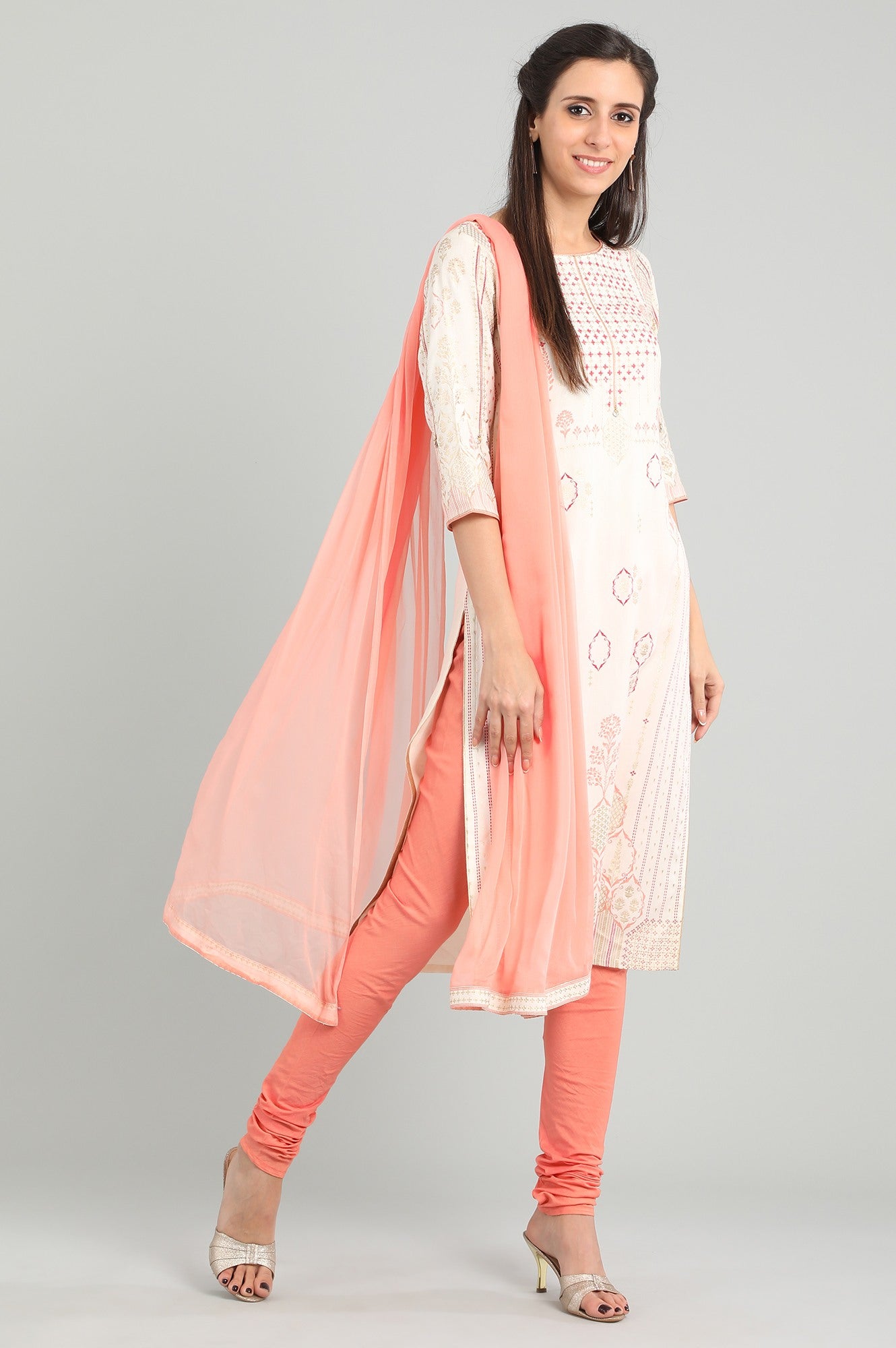 Cream Round Neck kurta Set