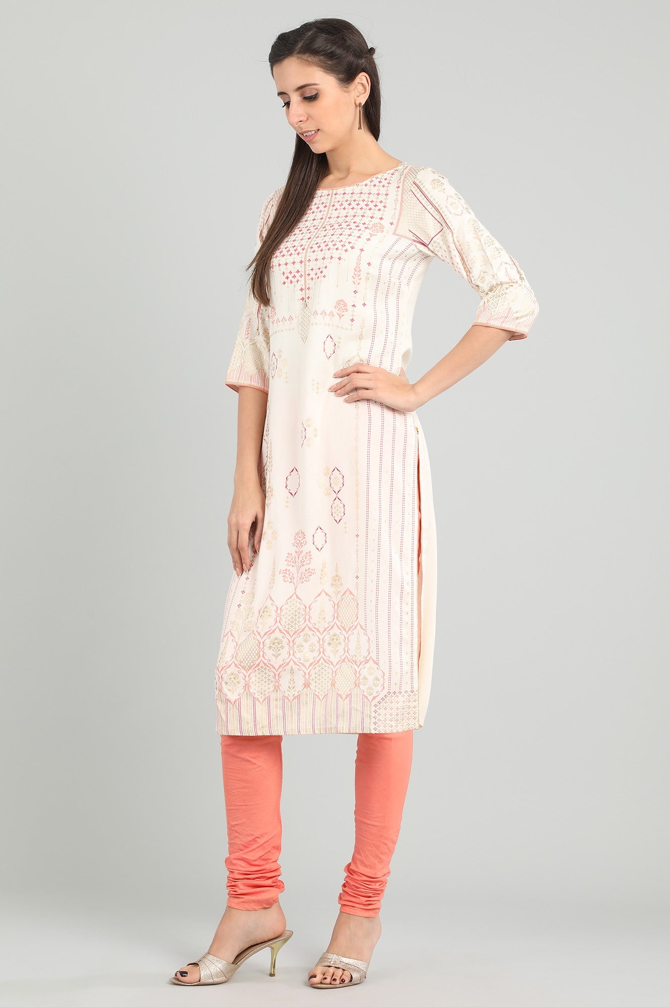 Cream Round Neck kurta Set