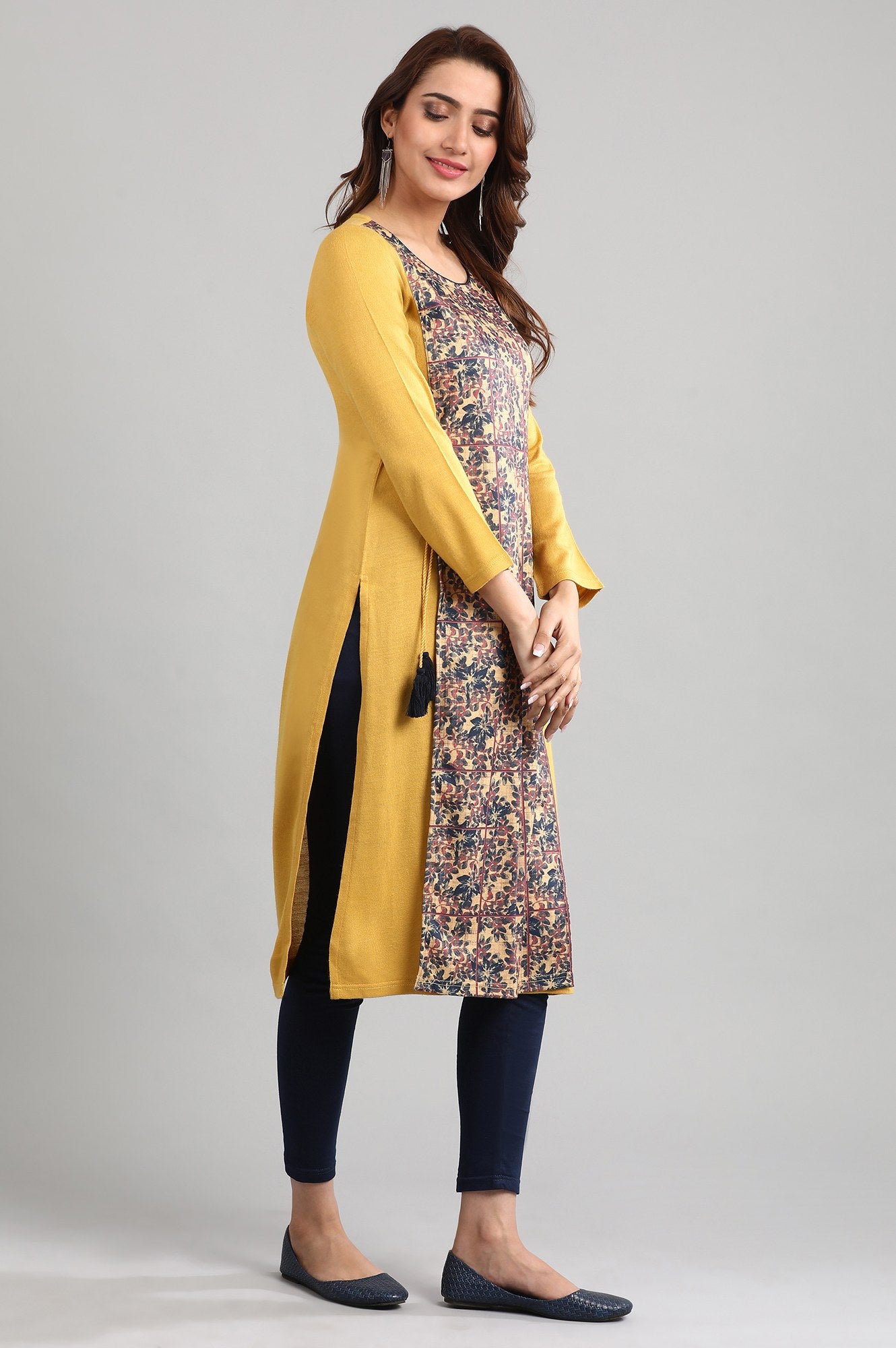 Yellow Round Neck Winter kurta