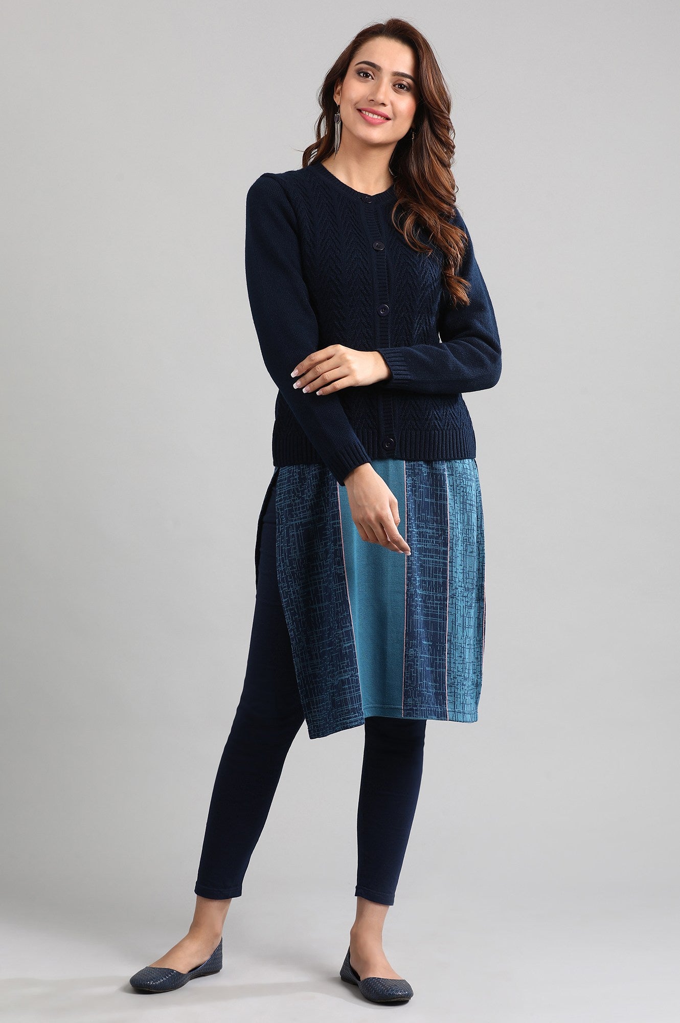 Blue Round Neck Solid Sweater