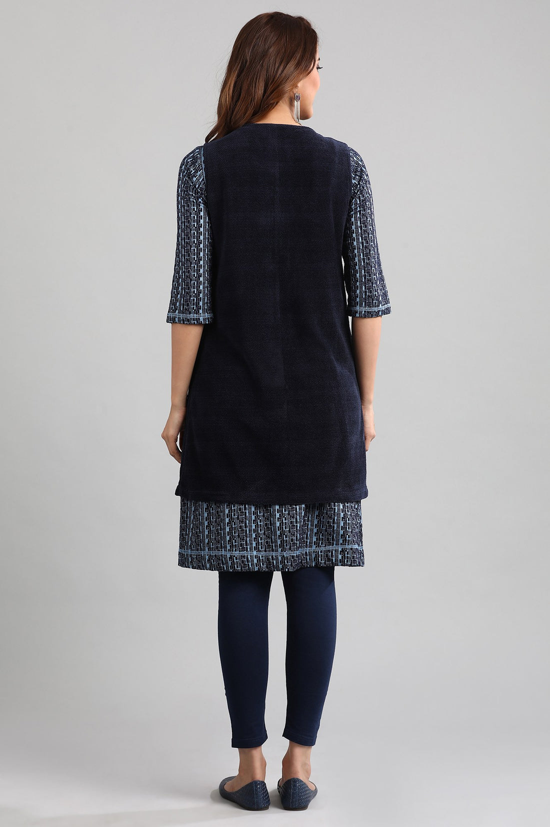 Blue Round Neck Yarn-dyed Winter Gillet