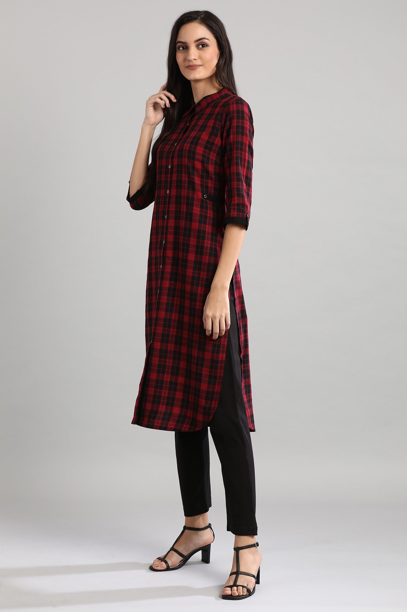 Red Collar Neck Checked kurta